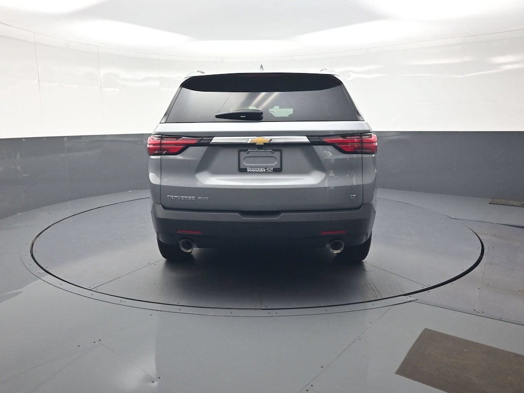 Used 2023 Chevrolet Traverse LT SUV
