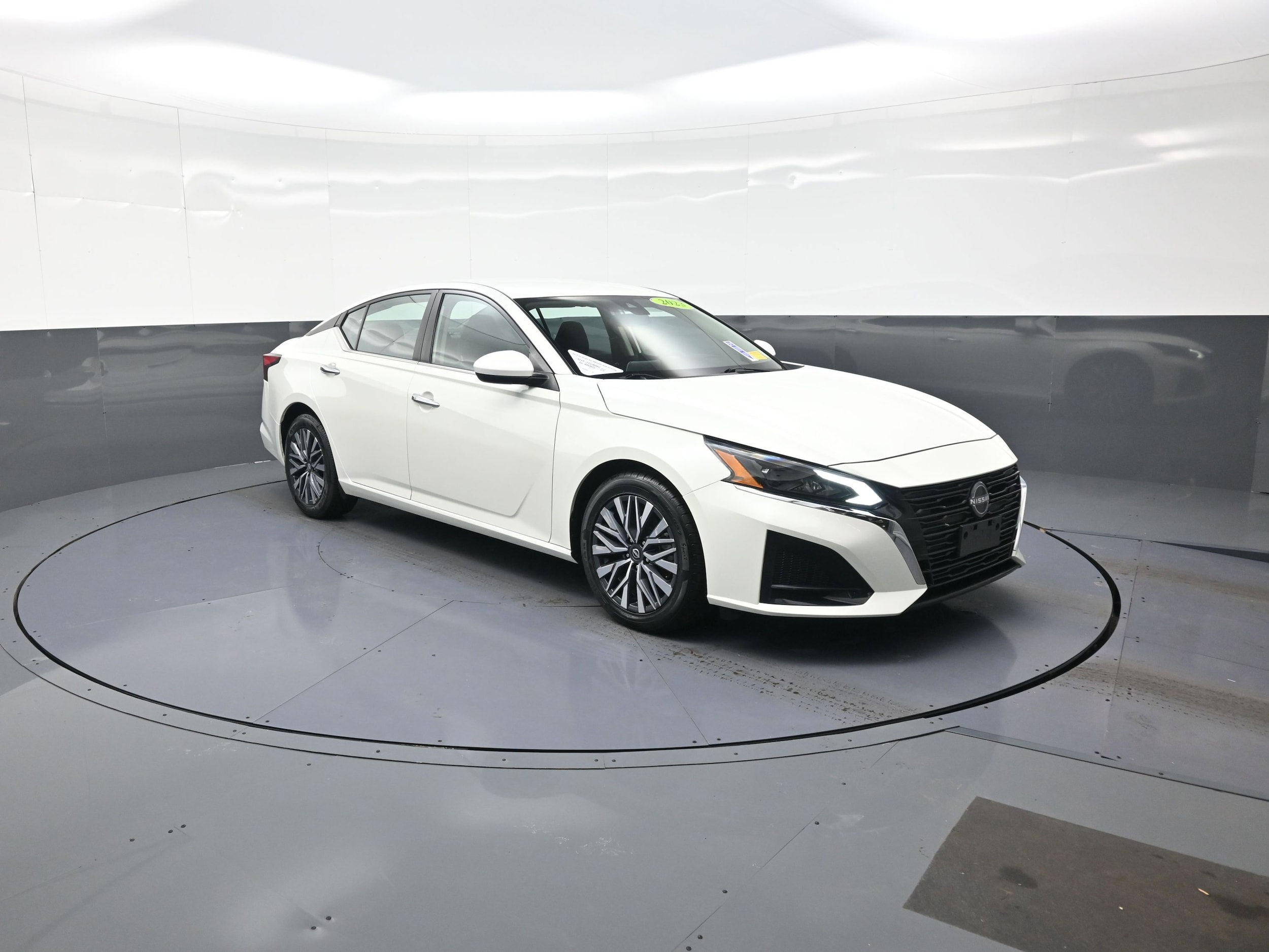 2023 Nissan Altima SV