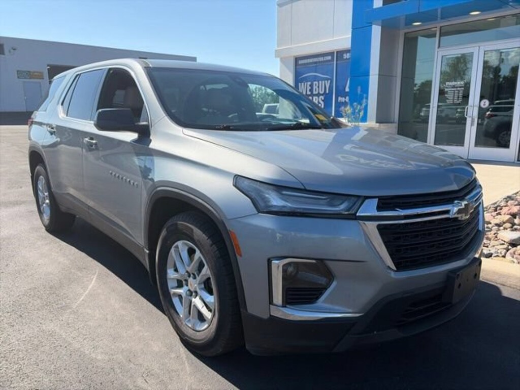 Used 2023 Chevrolet Traverse LS SUV