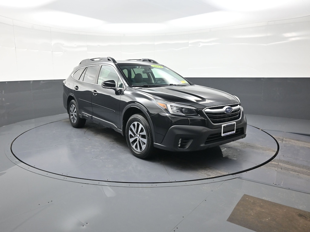 Used 2022 Subaru Outback Premium SUV