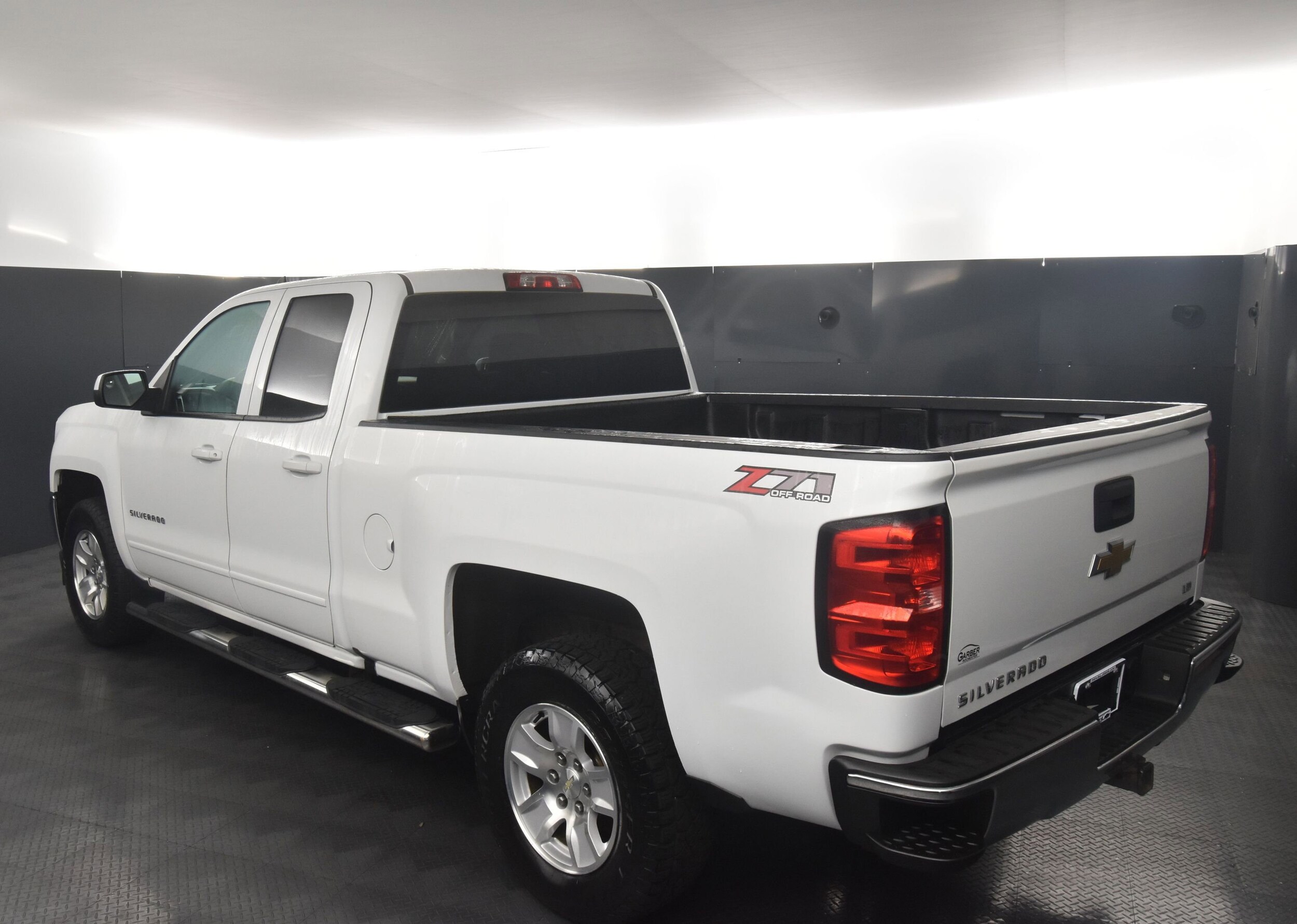 2019 Chevrolet Silverado 1500 LT photo 4