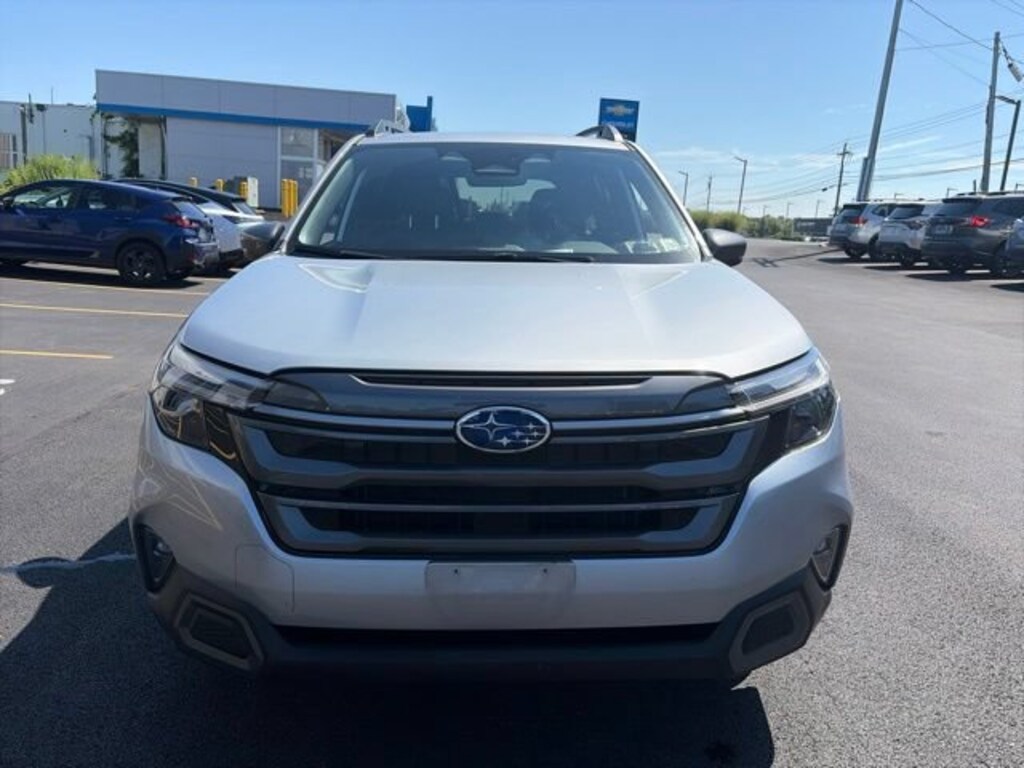Used 2025 Subaru Forester Limited SUV