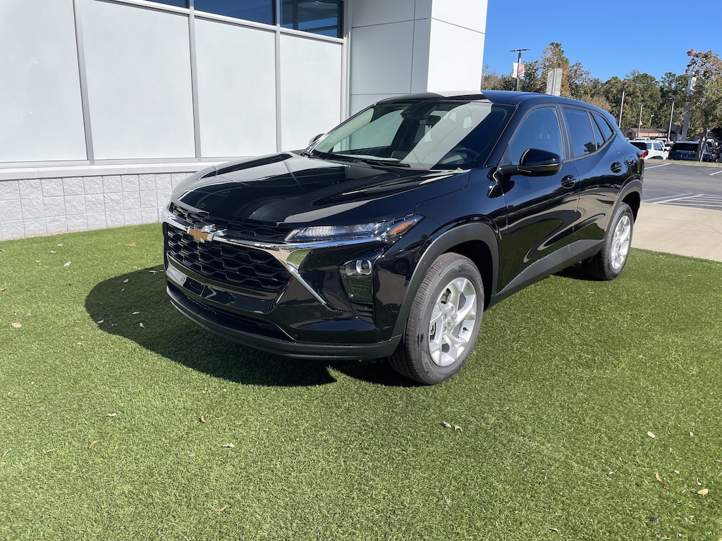 New 2026 Chevrolet Trax LS SUV
