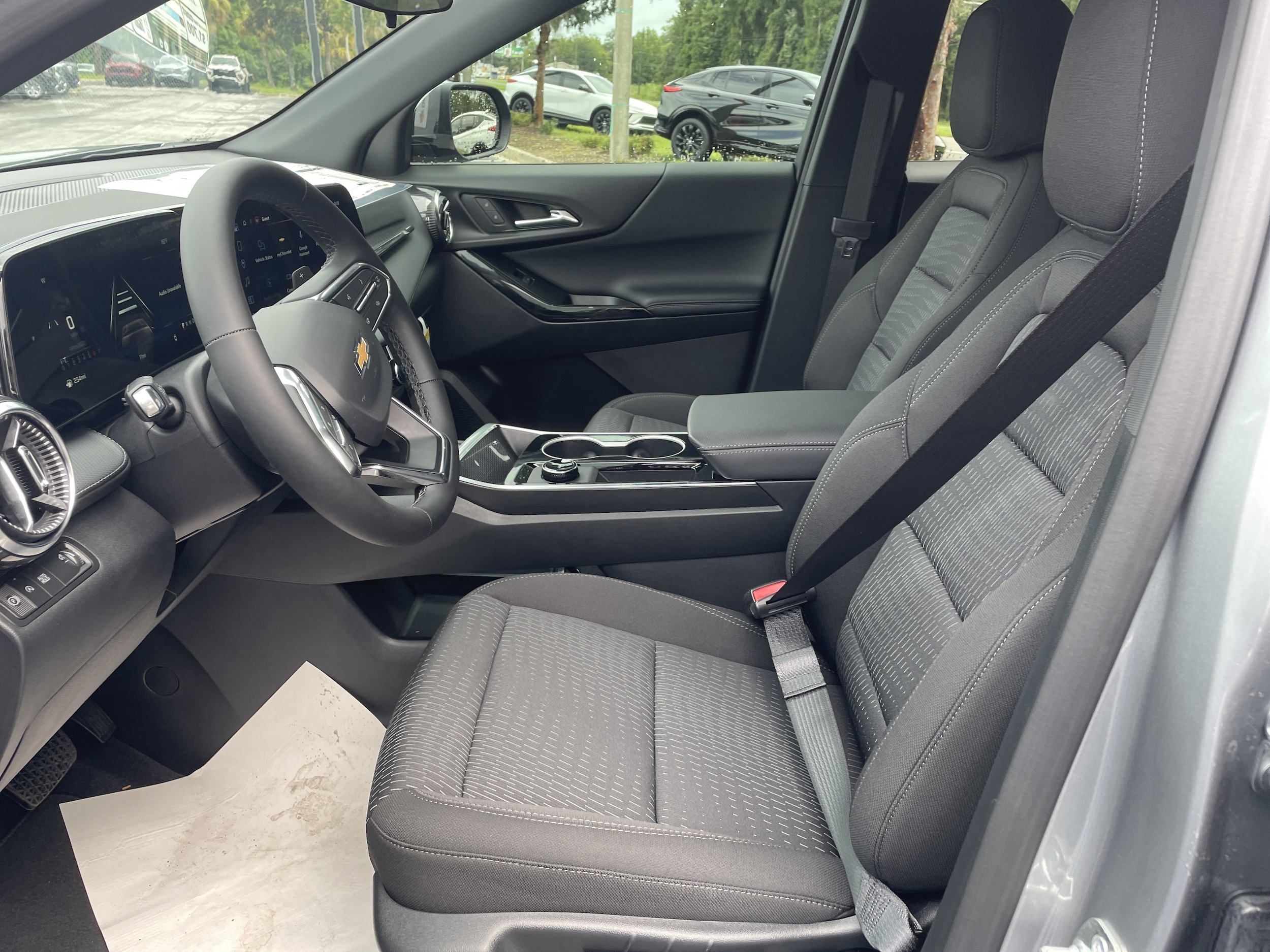 2027 Chevrolet Equinox LT - Photo 11