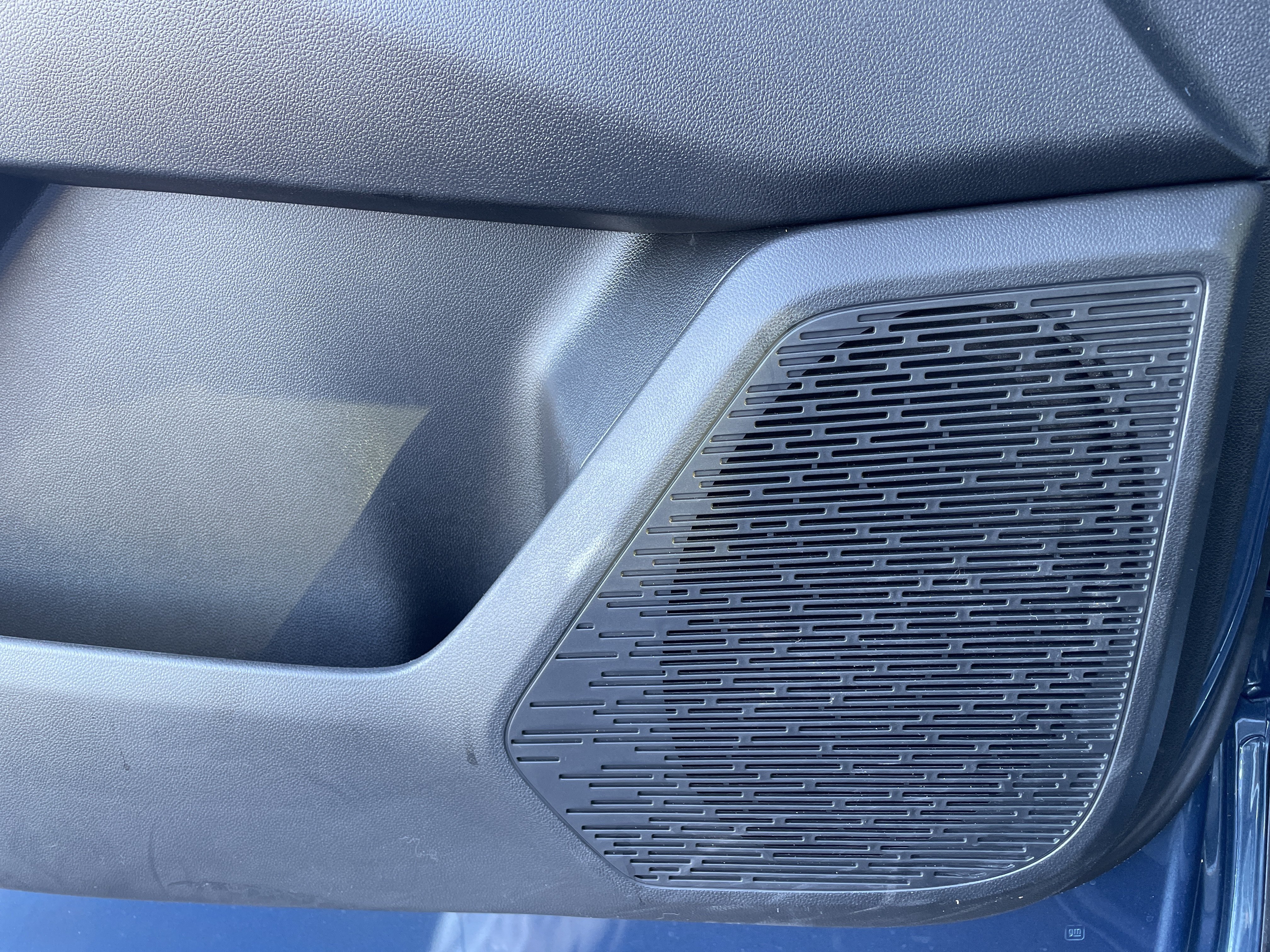 2027 Chevrolet Equinox LT - Photo 13