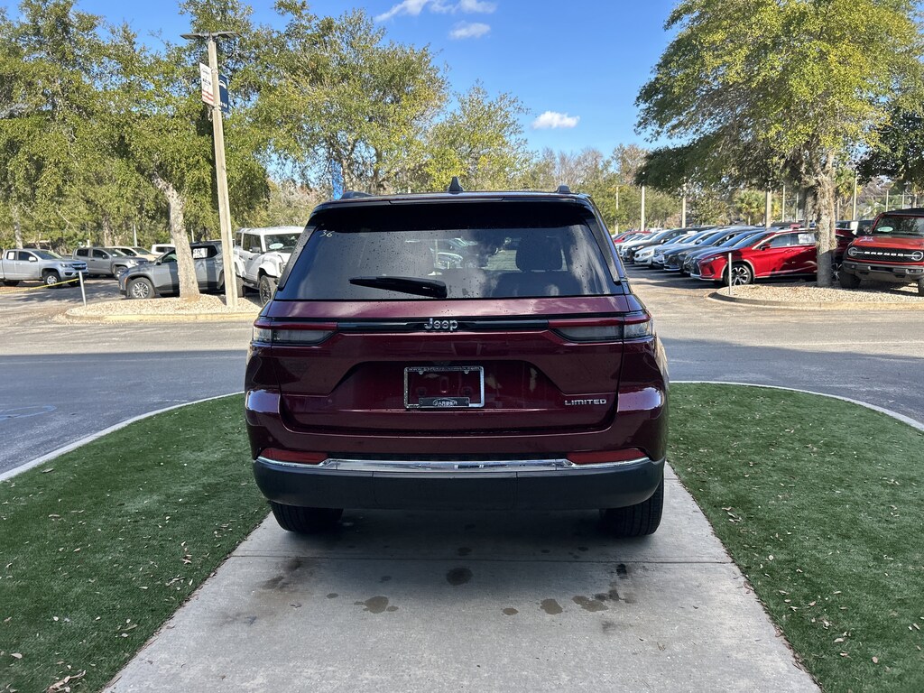 Used 2023 Jeep Grand Cherokee Limited 4x2 SUV