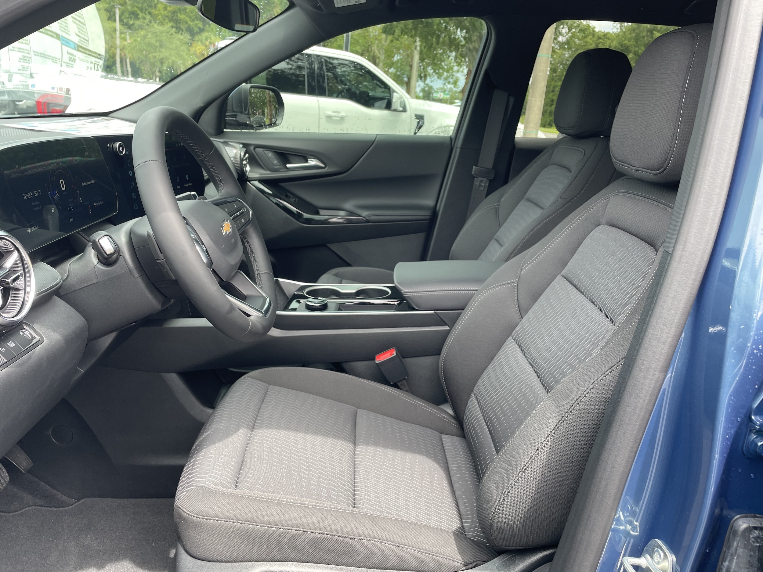 2027 Chevrolet Equinox LT - Photo 12