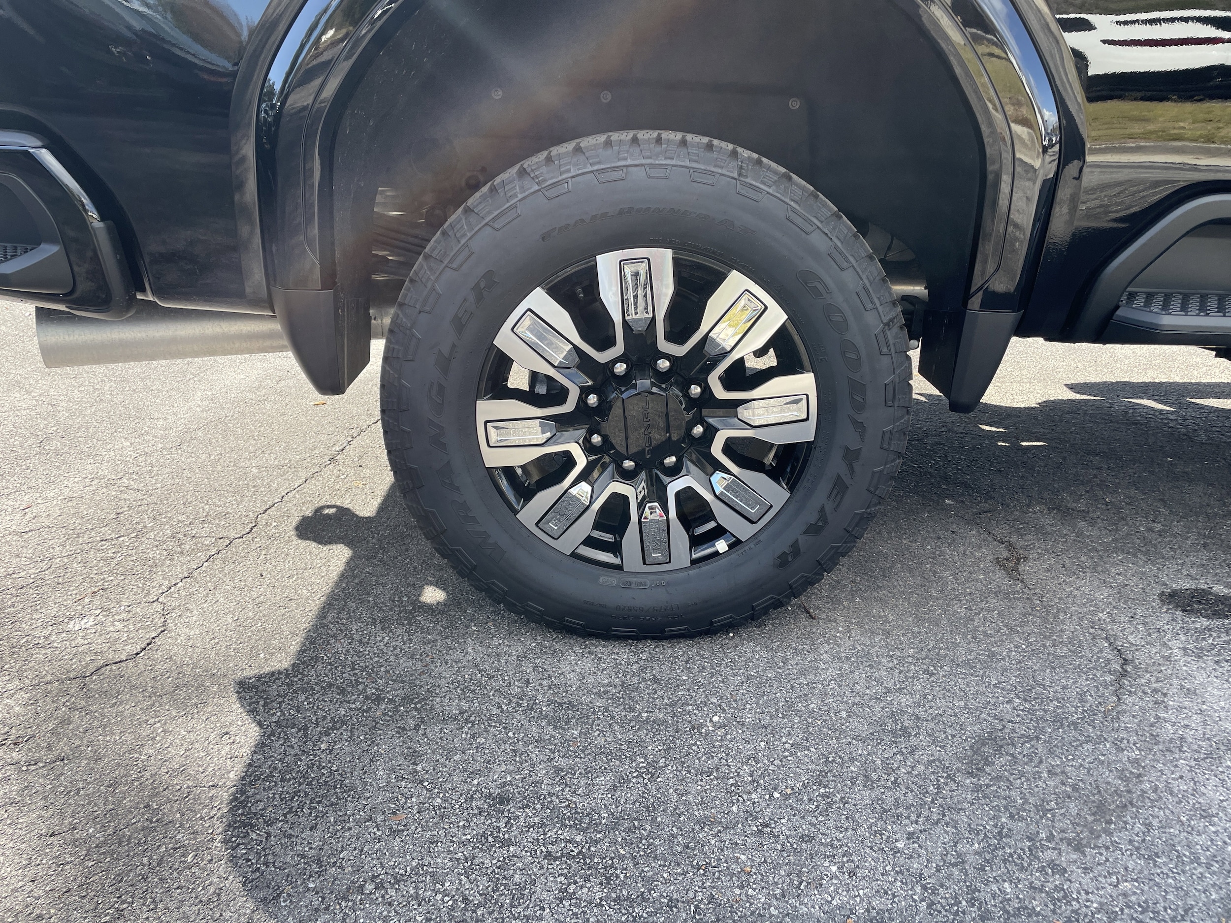 2025 GMC Sierra 2500HD Denali - Photo 9