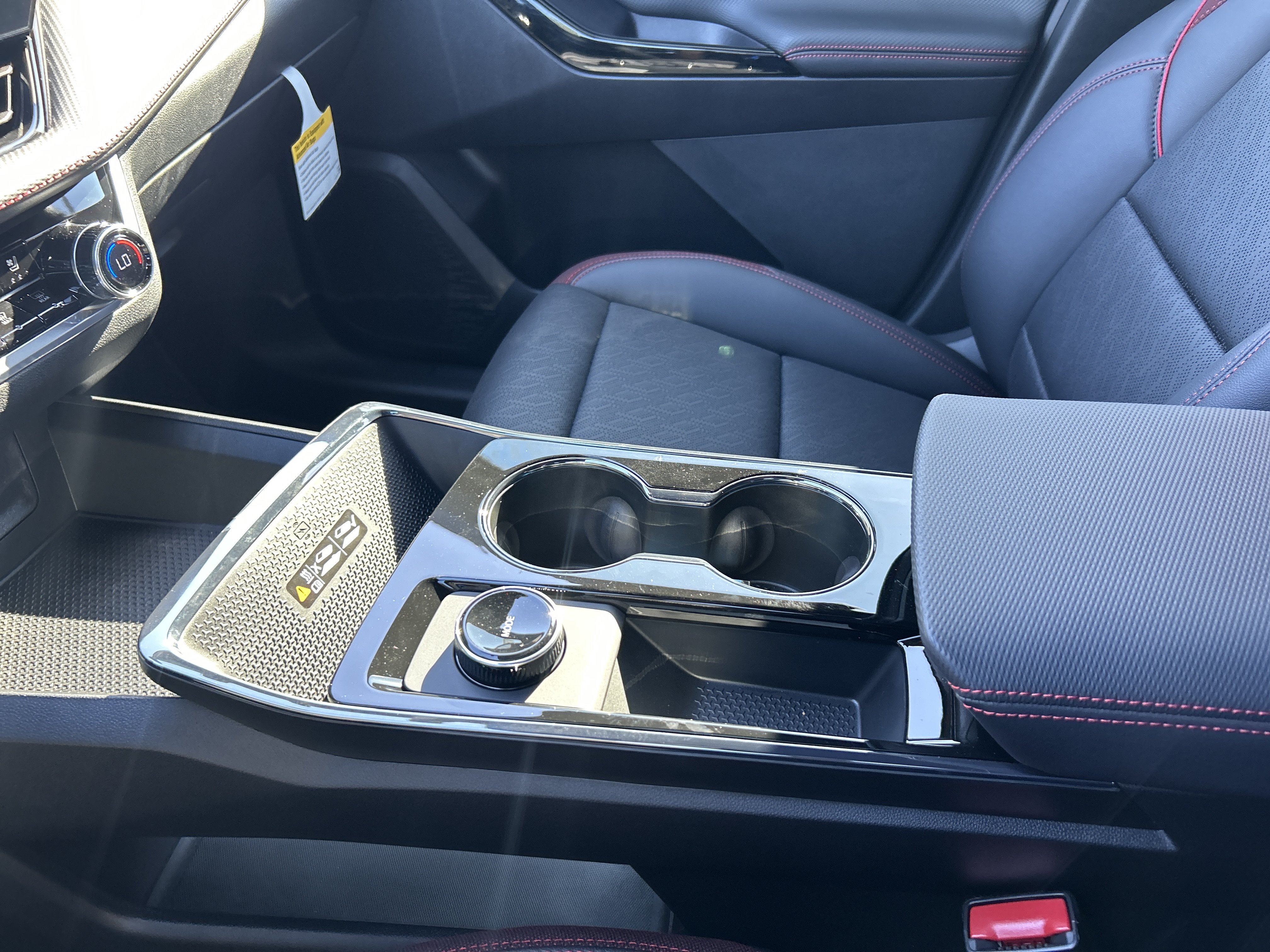 2027 Chevrolet Equinox RS - Photo 22