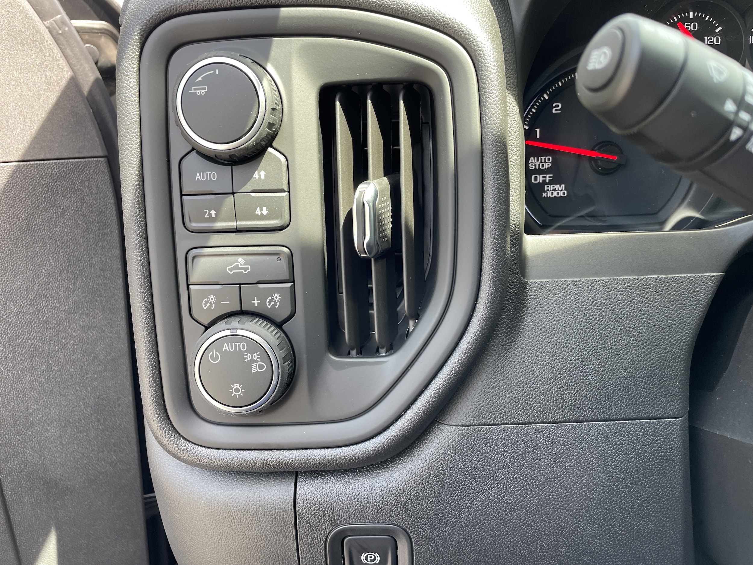2026 Chevrolet Silverado 1500 Custom Trail Boss - Photo 17