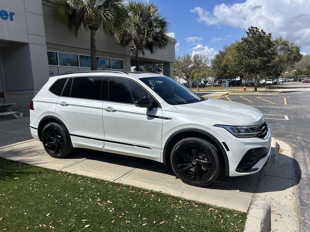 Used 2023 Volkswagen Tiguan 2.0T SE R-Line Black SUV