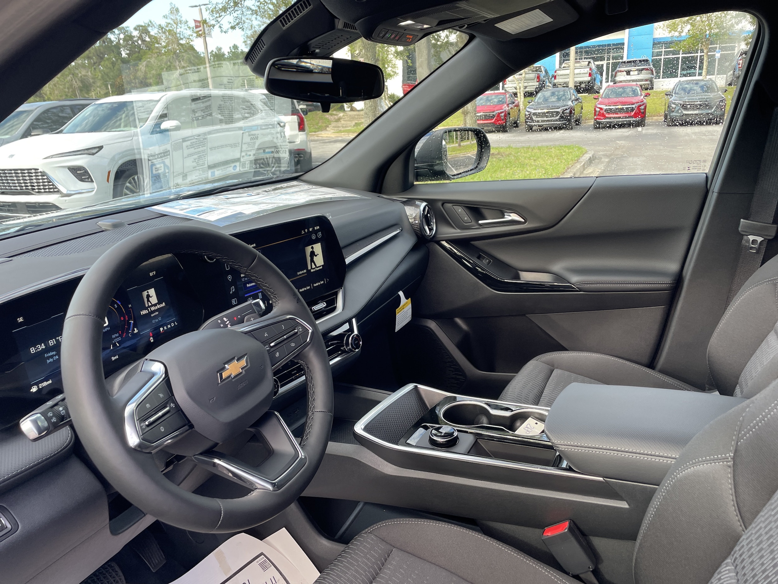 2027 Chevrolet Equinox LT - Photo 13