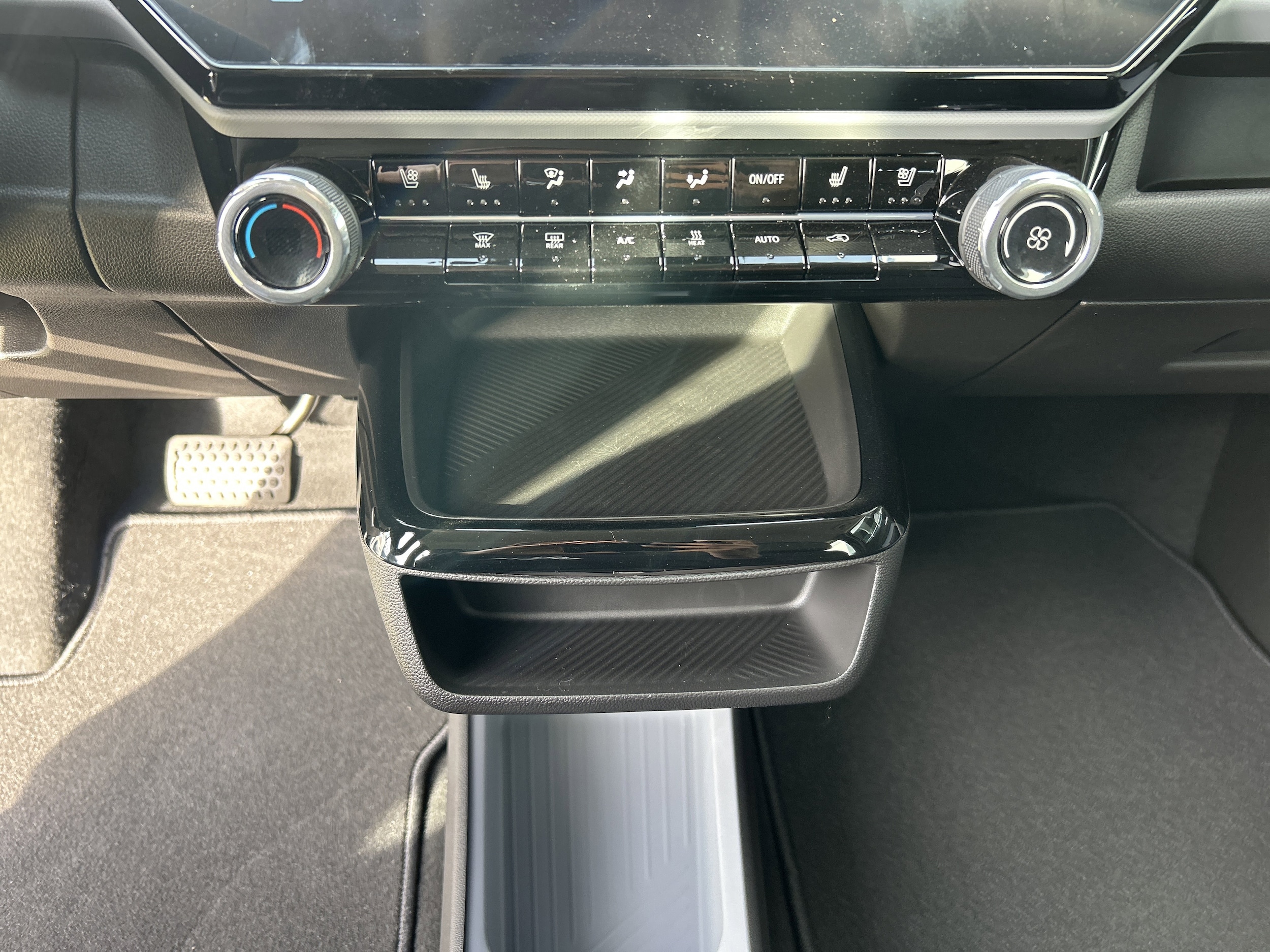 2027 Chevrolet Bolt RS - Photo 27