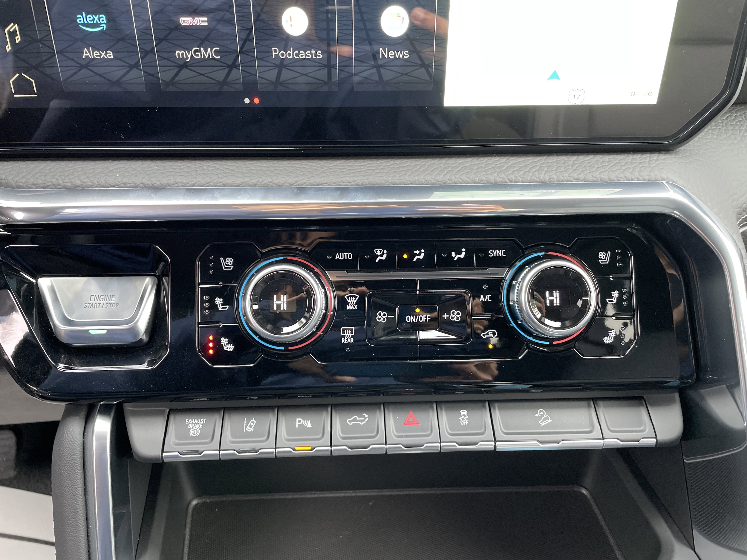 2025 GMC Sierra 2500HD Denali - Photo 29