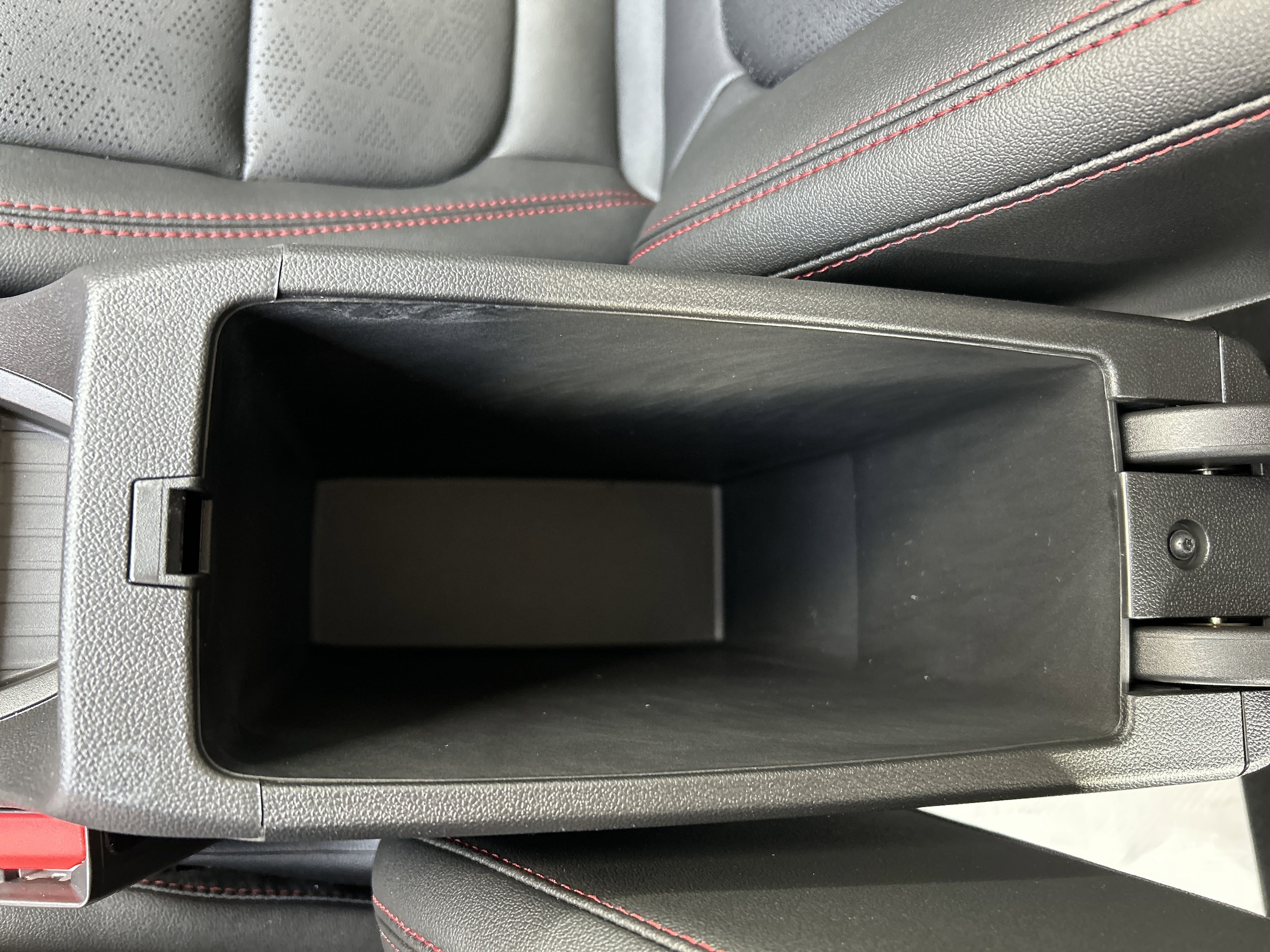 2027 Chevrolet Bolt RS - Photo 30