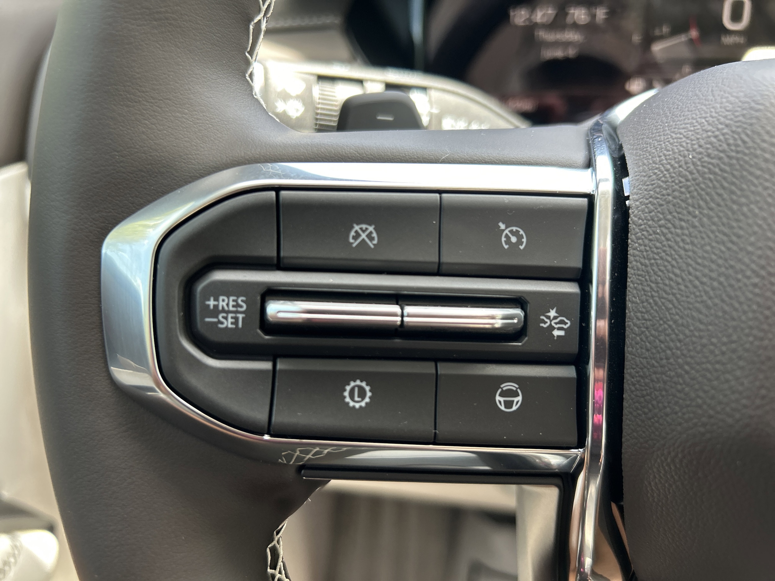 2026 GMC Acadia Denali - Photo 20