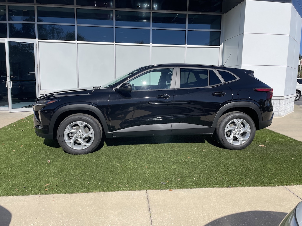 New 2026 Chevrolet Trax LS SUV