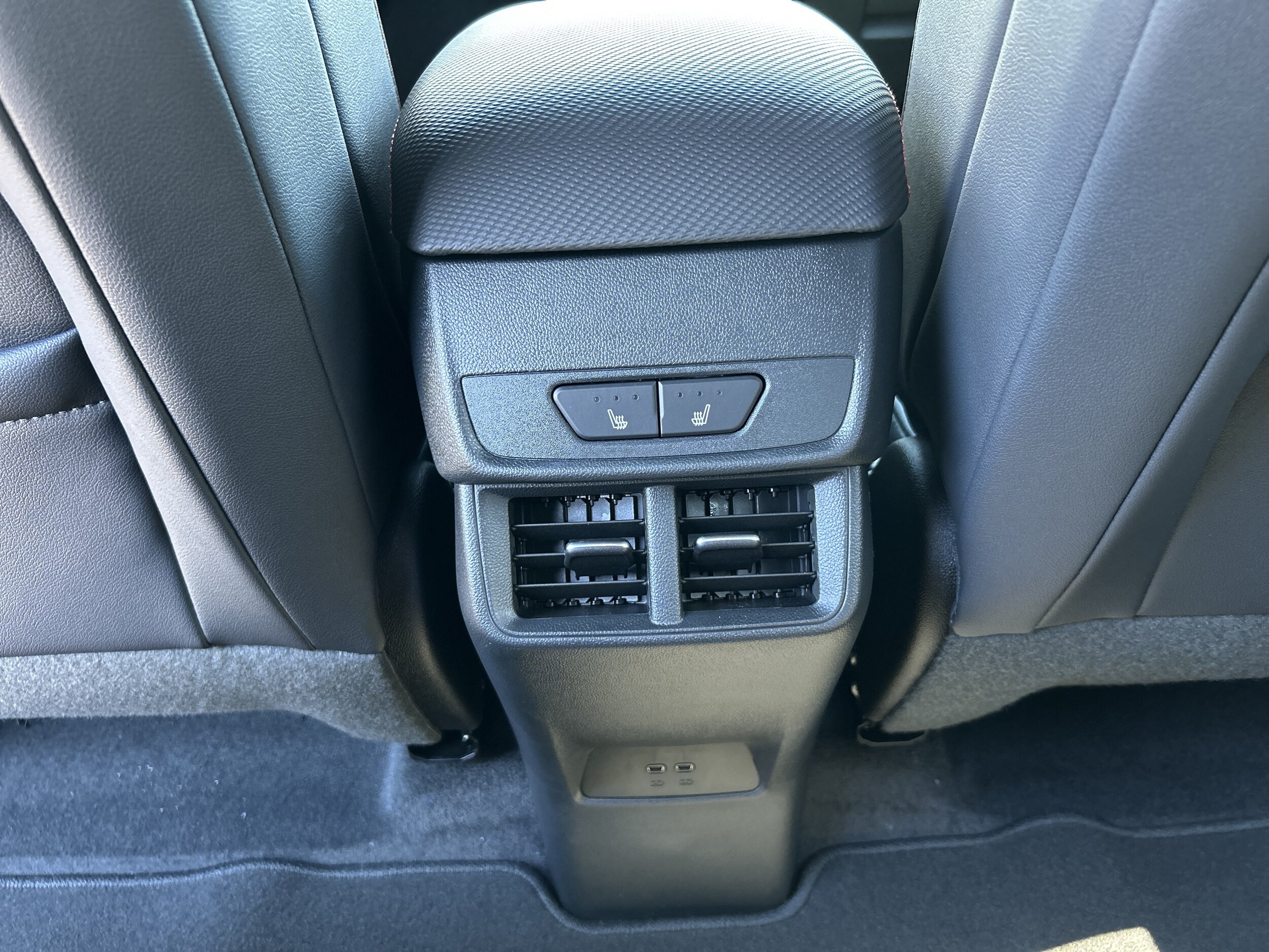 2027 Chevrolet Equinox RS - Photo 33