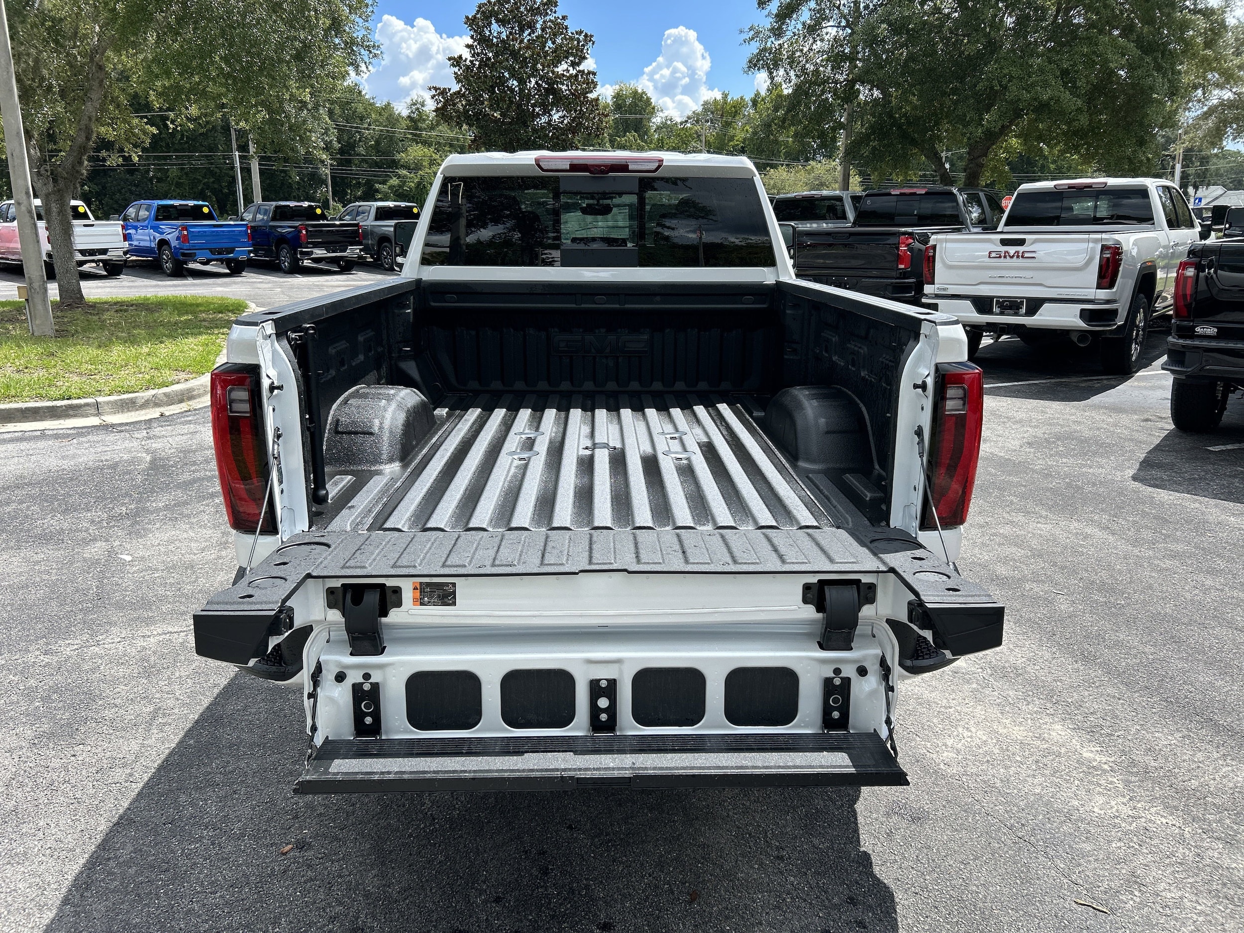 2025 GMC Sierra 2500HD Denali - Photo 11