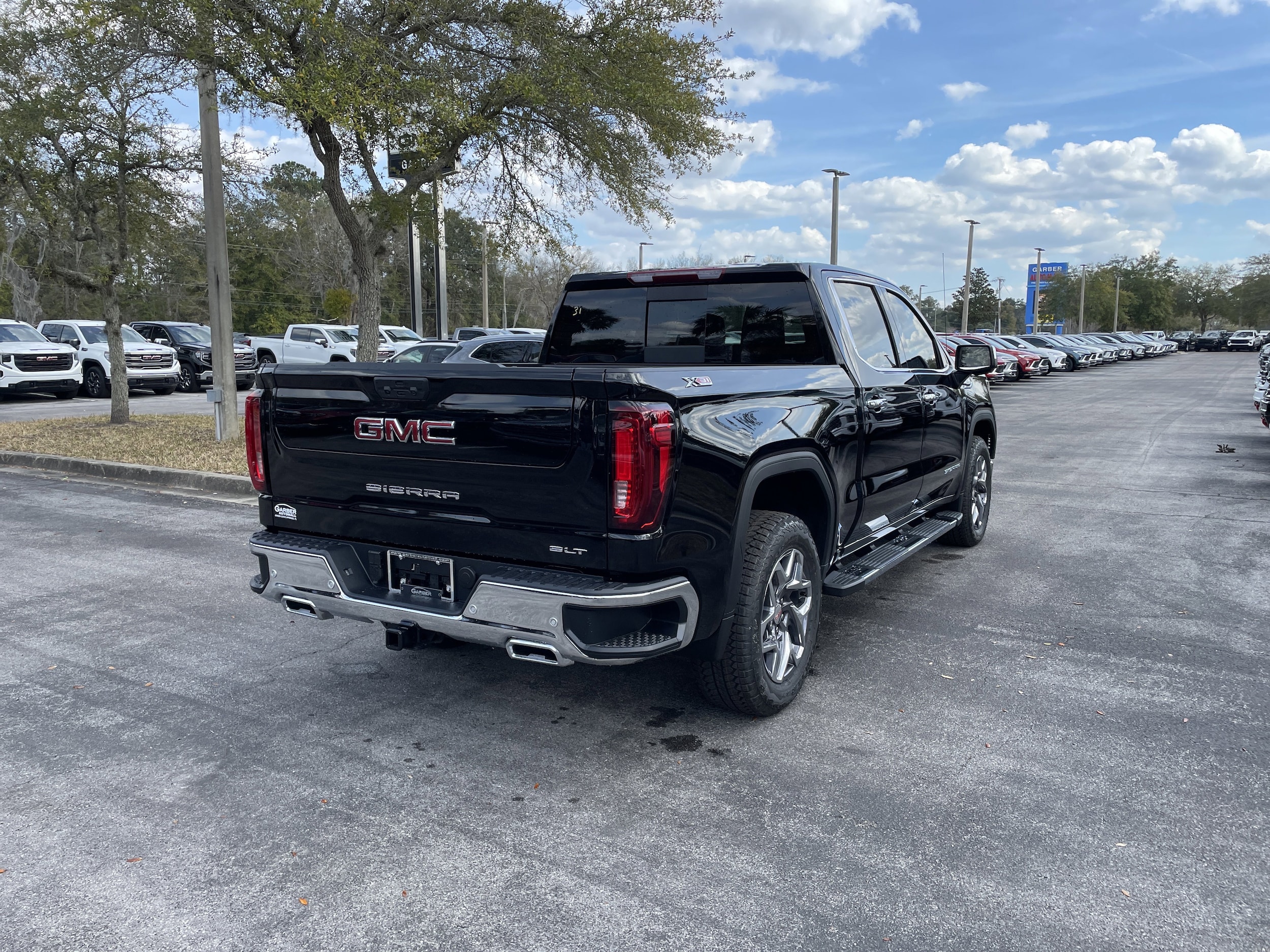 2026 GMC Sierra 1500 SLT - Photo 7