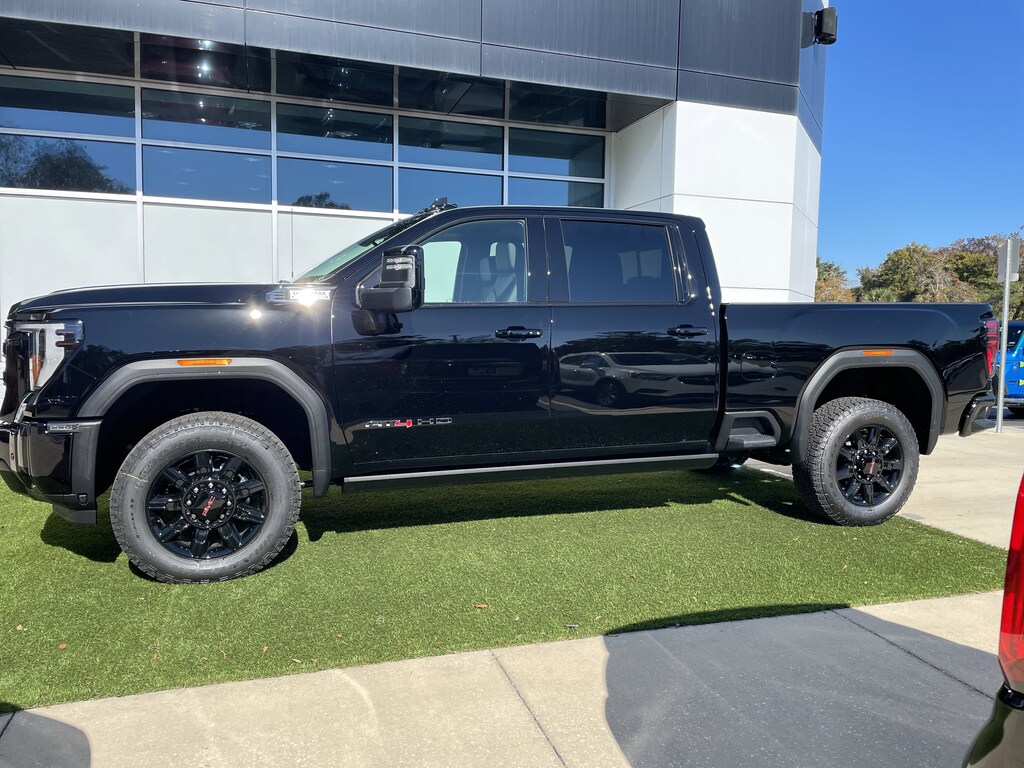 New 2026 GMC Sierra 2500 HD AT4 Truck