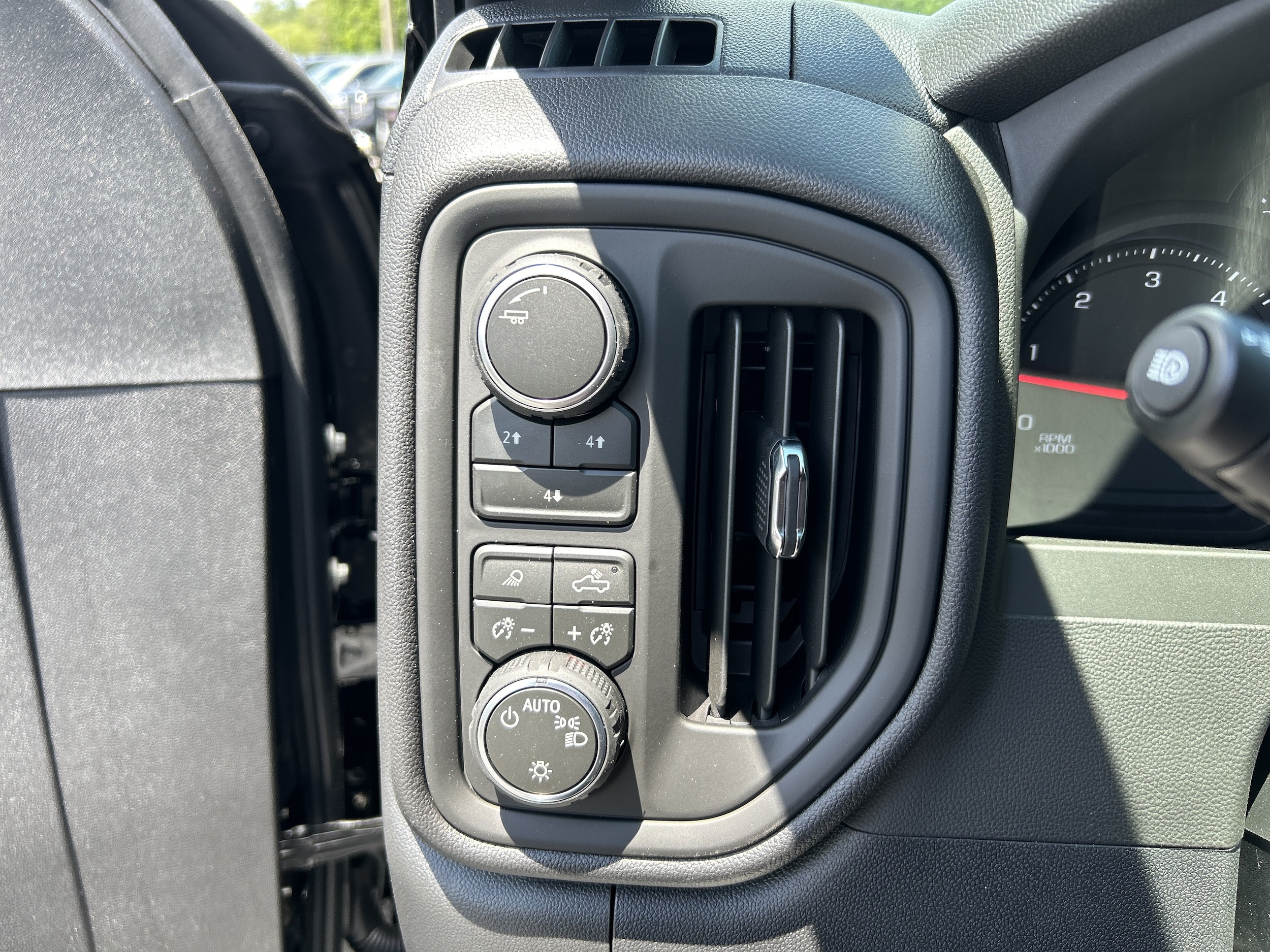2026 Chevrolet Silverado 2500 HD Custom - Photo 20