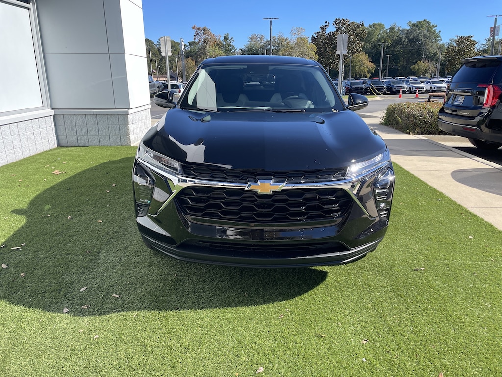 New 2026 Chevrolet Trax LS SUV