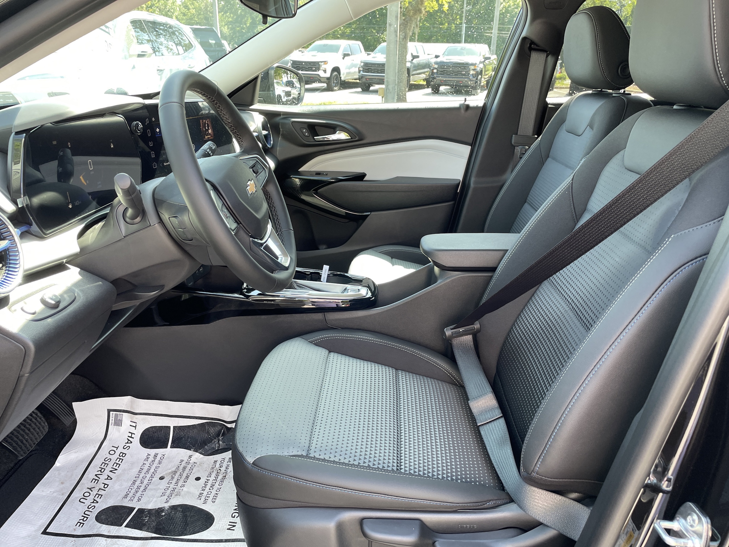 2026 Chevrolet Trax LT - Photo 11