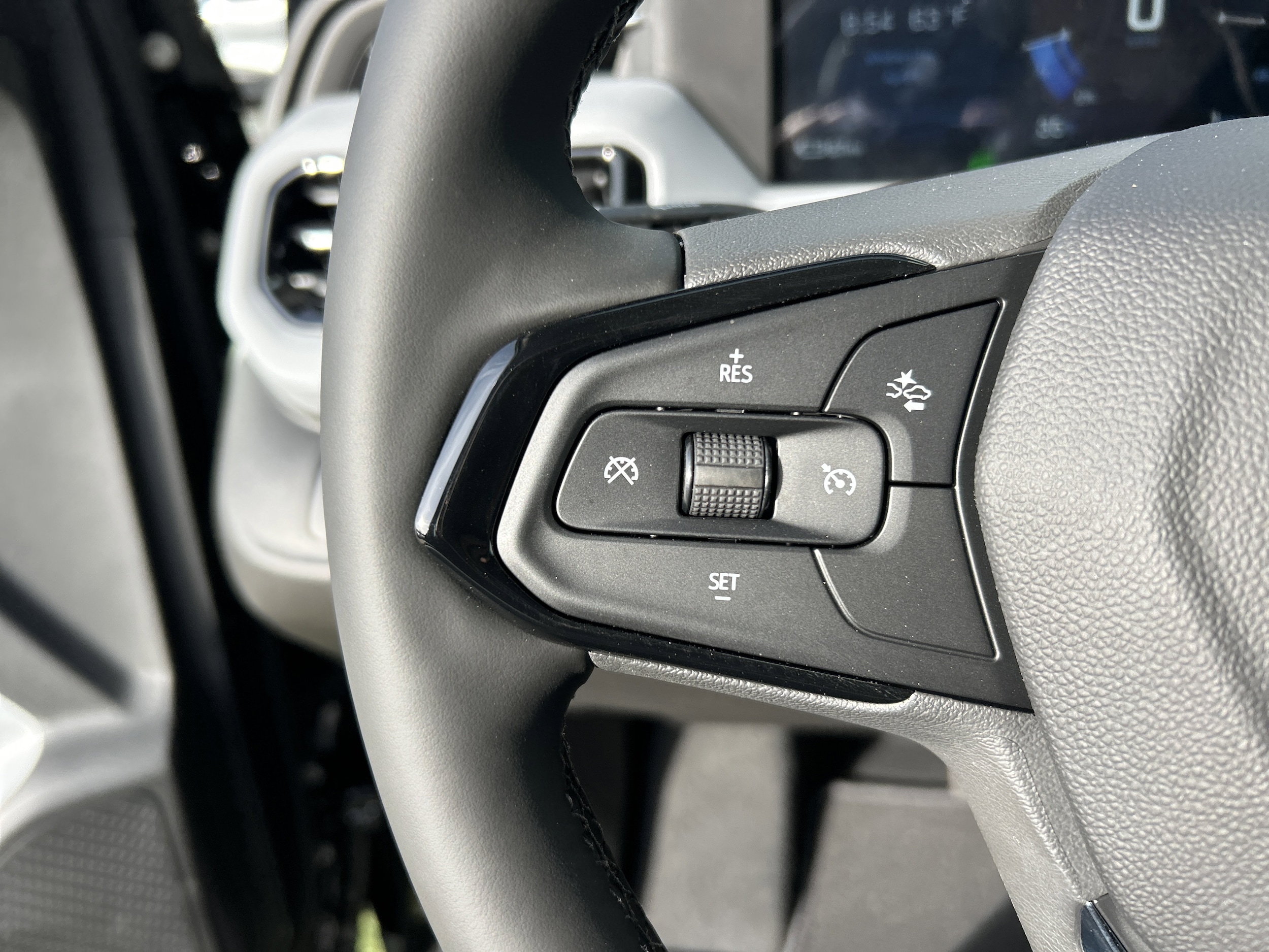 2027 Chevrolet Bolt RS - Photo 16