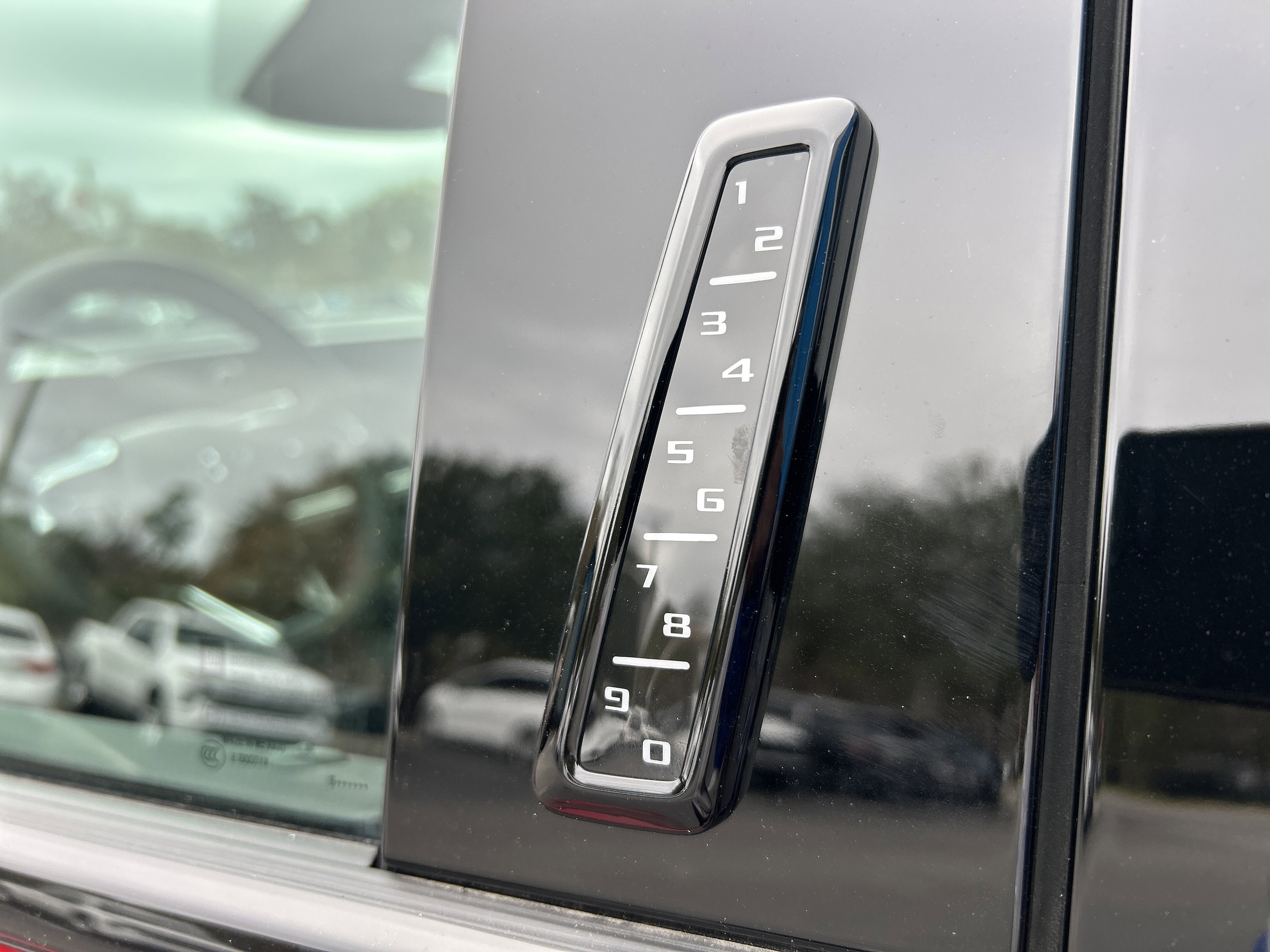2025 Chevrolet Suburban RST - Photo 22