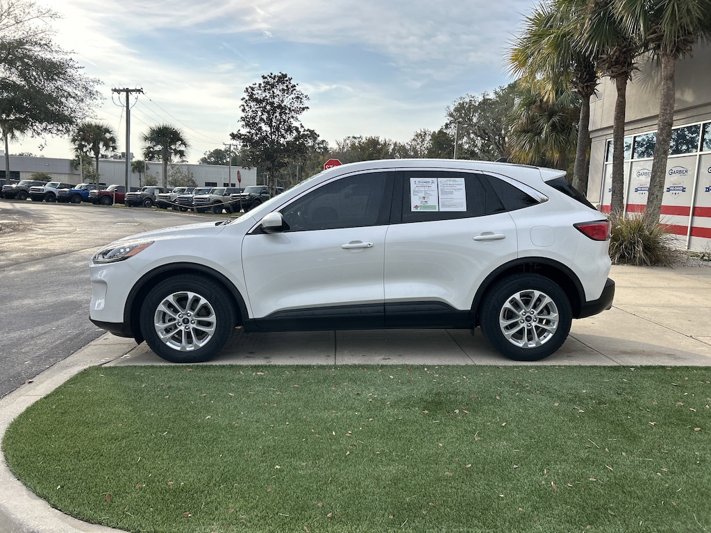 Used 2021 Ford Escape SE Hybrid