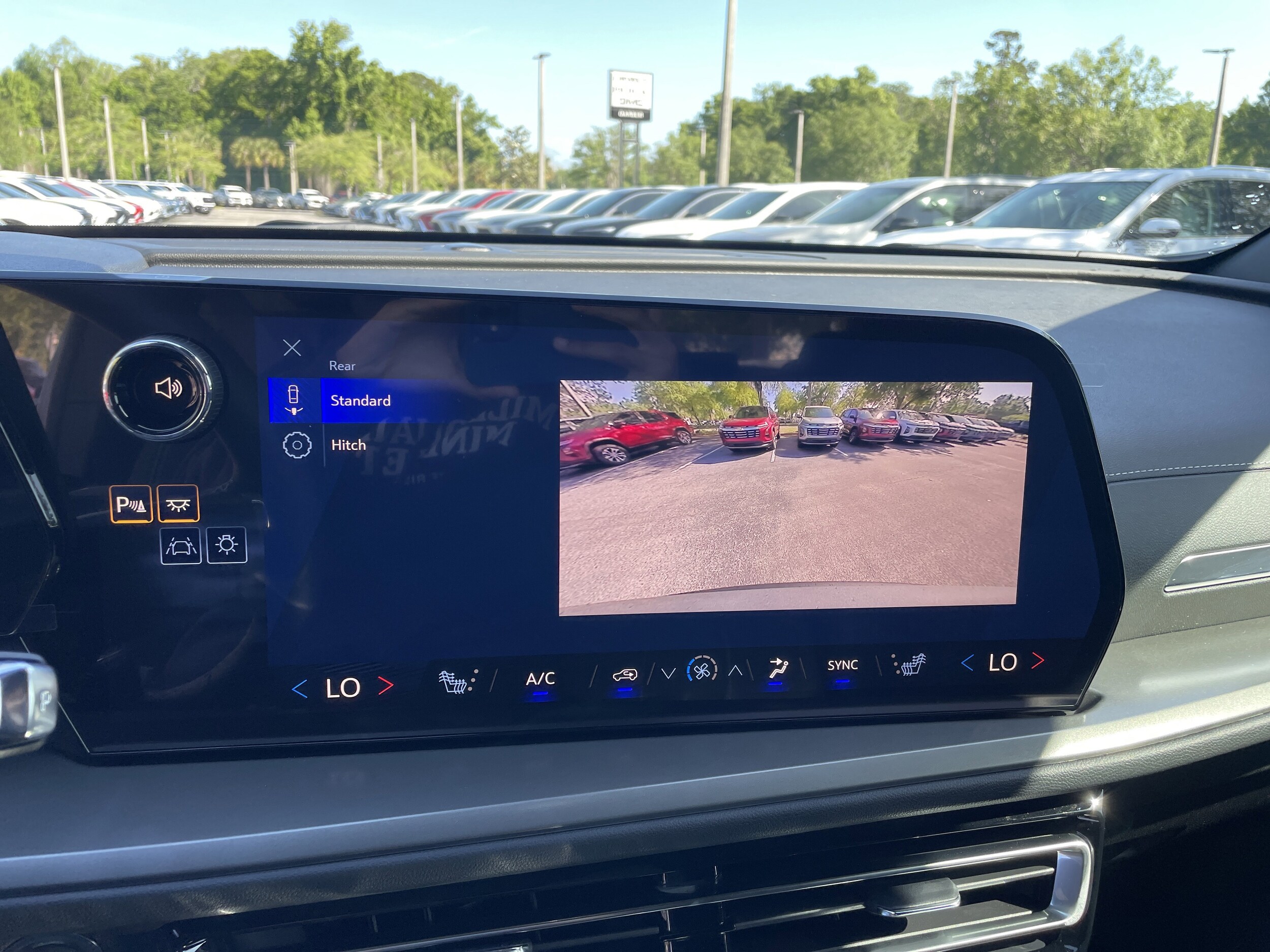 2026 Chevrolet Traverse LT - Photo 23