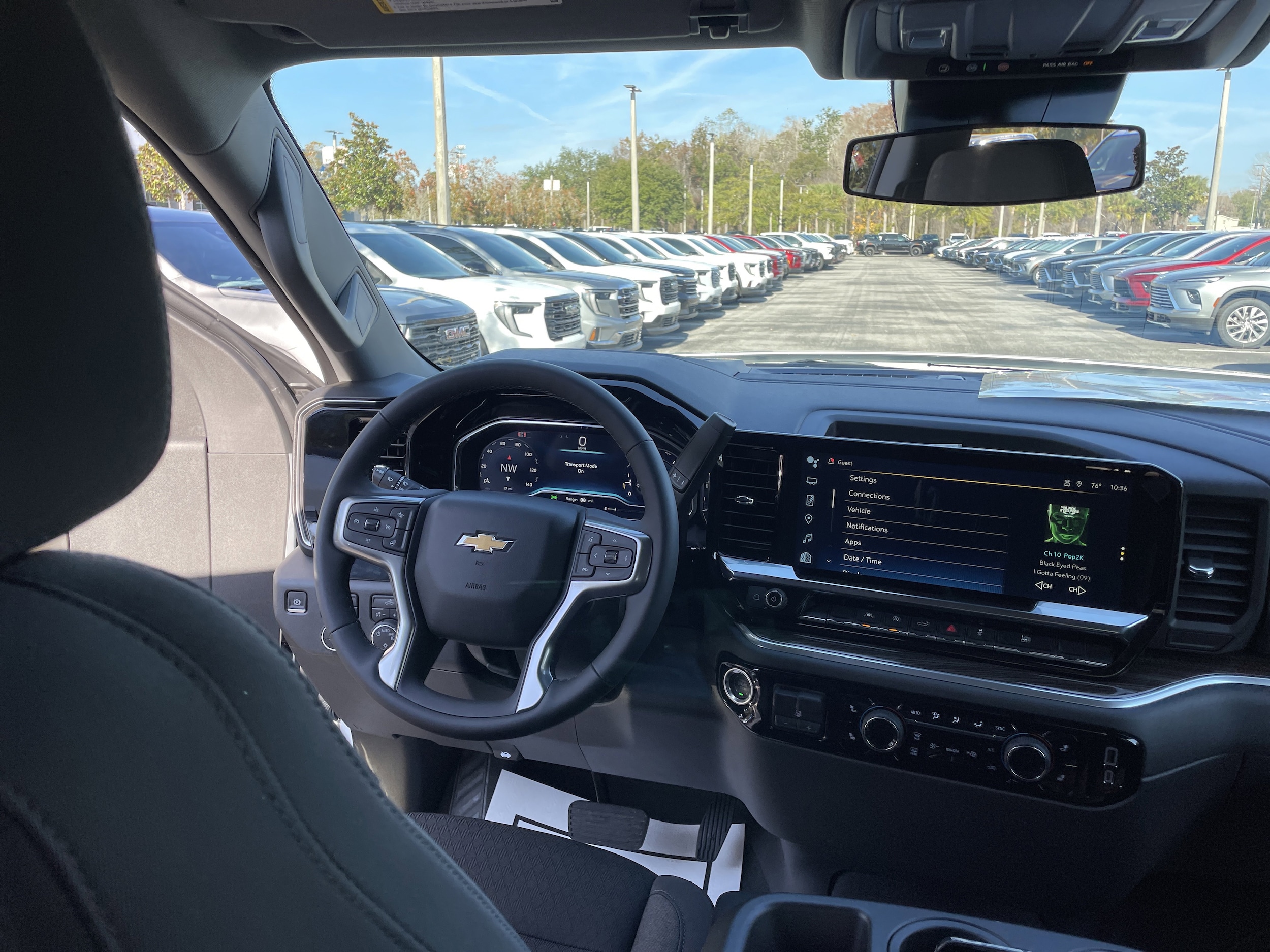 2025 Chevrolet Silverado 1500 LT - Photo 35