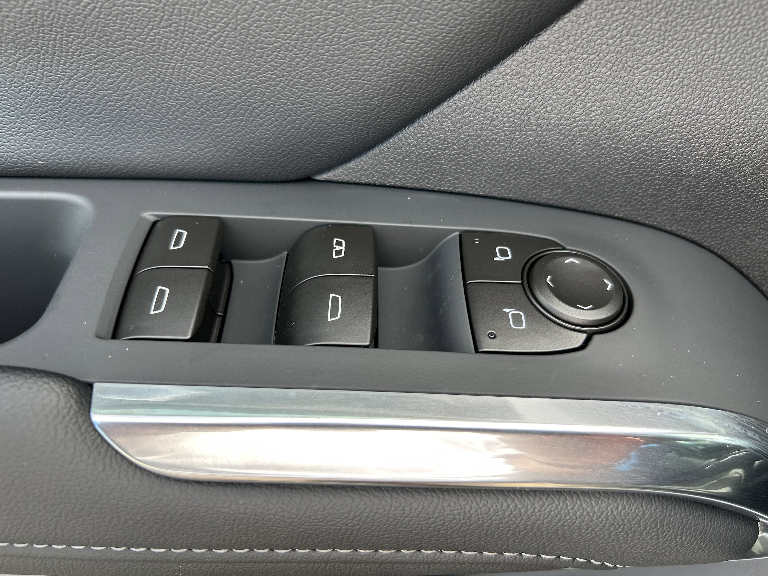 2026 Chevrolet Traverse LT - Photo 16