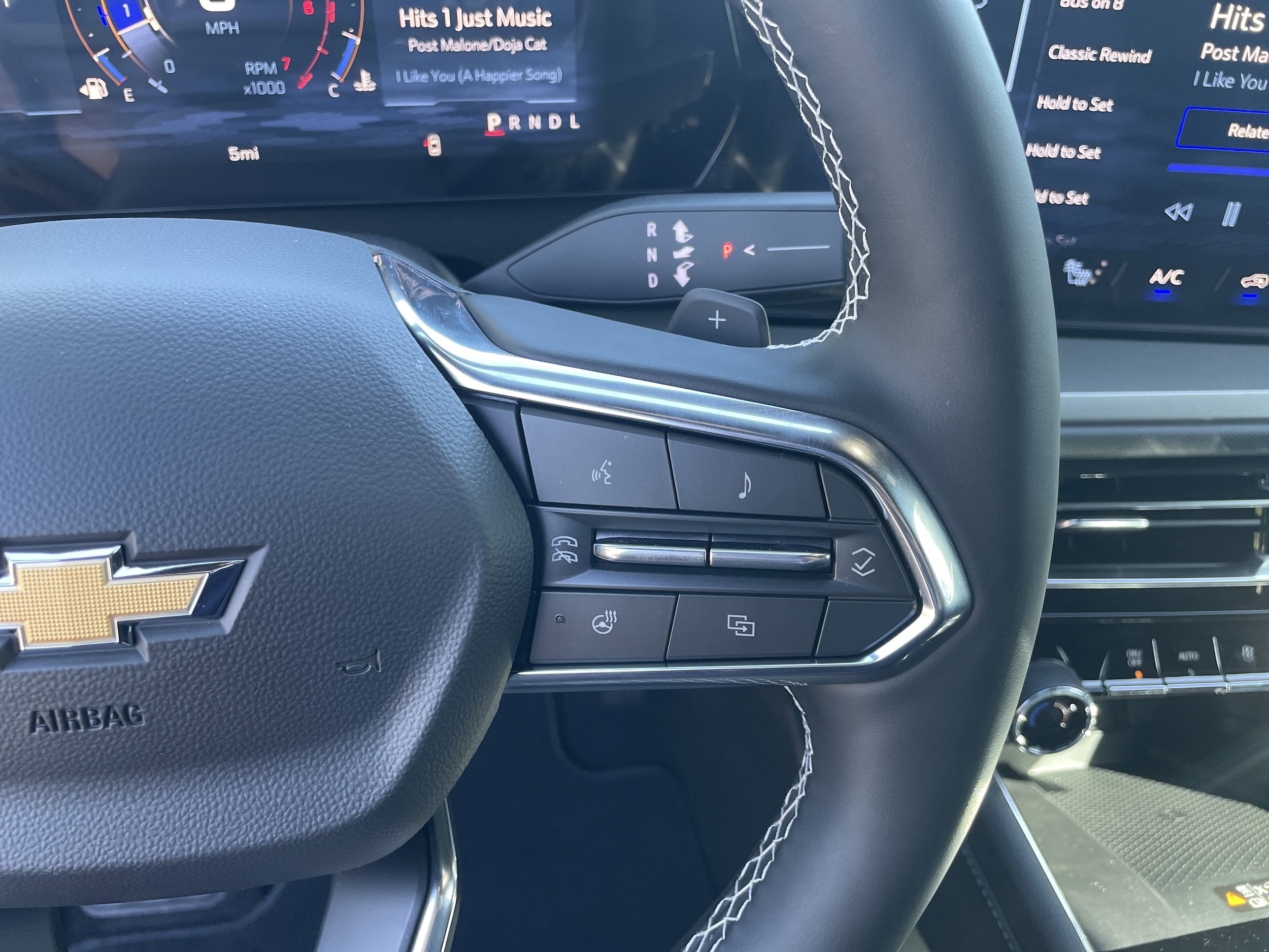 2026 Chevrolet Traverse LT - Photo 18