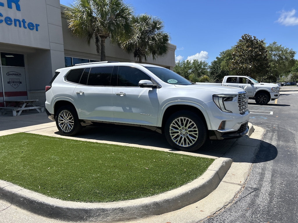 Used 2025 GMC Acadia Denali SUV
