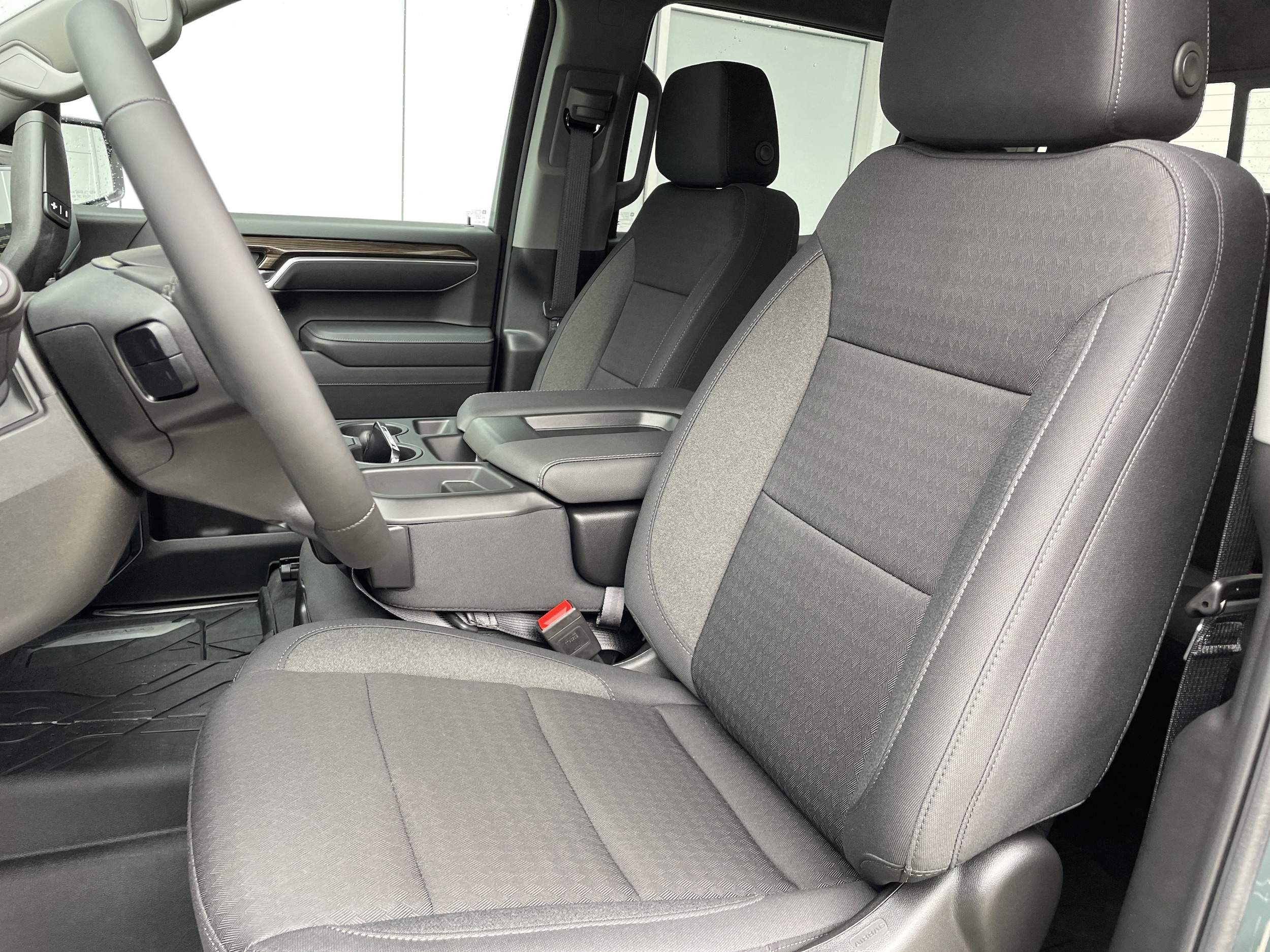 2025 Chevrolet Silverado 1500 LT - Photo 13