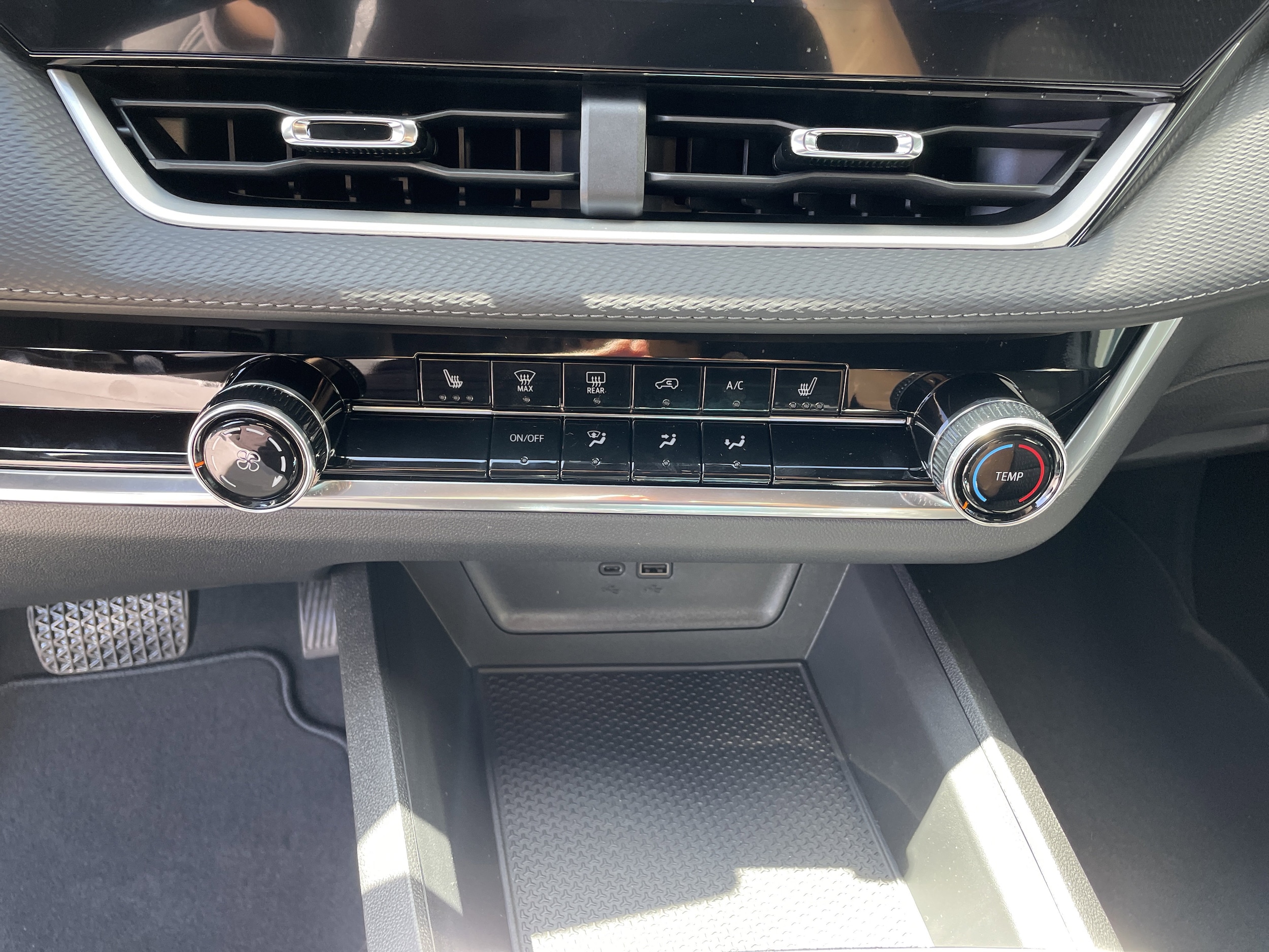 2026 Chevrolet Equinox LT - Photo 27
