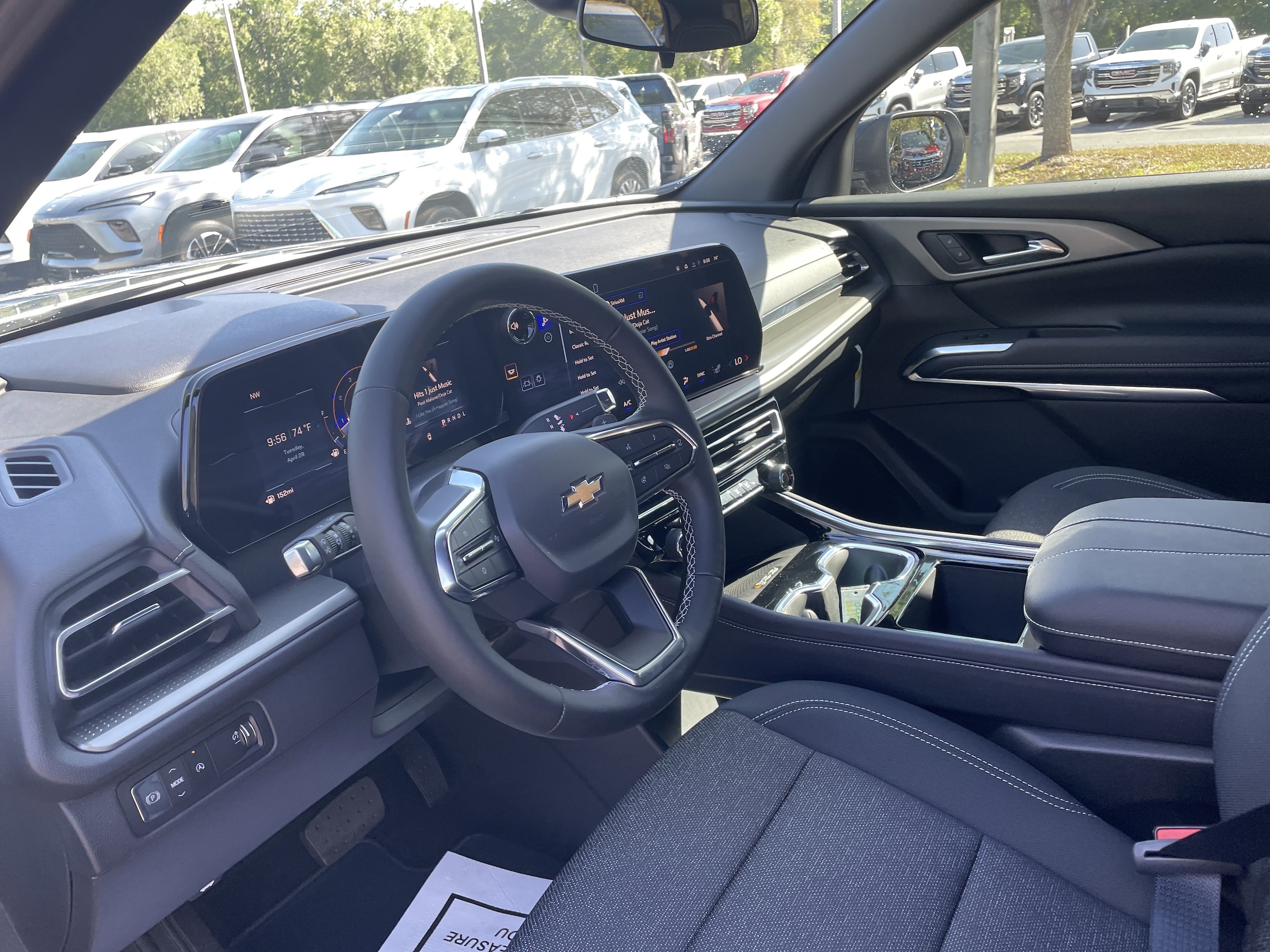 2026 Chevrolet Traverse LT - Photo 15