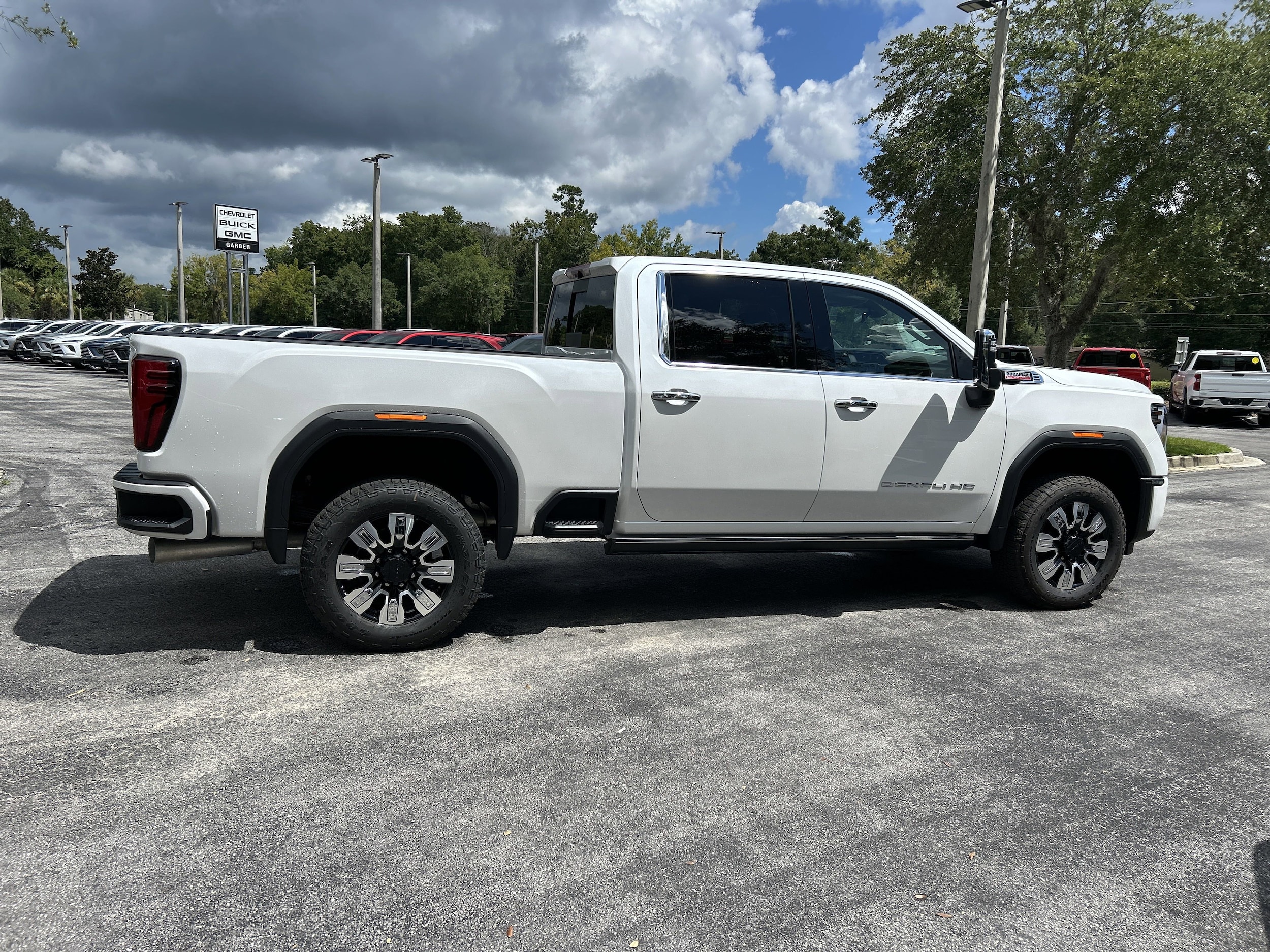 2025 GMC Sierra 2500HD Denali - Photo 13