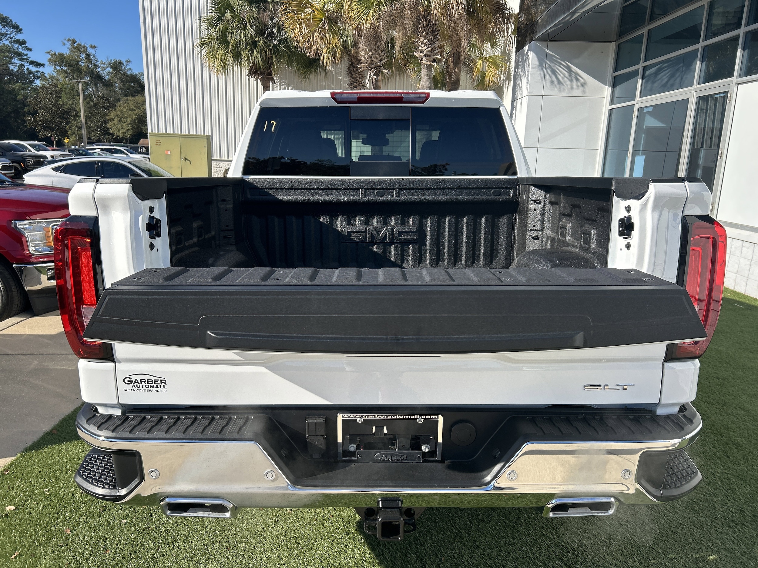2026 GMC Sierra 1500 SLT - Photo 6
