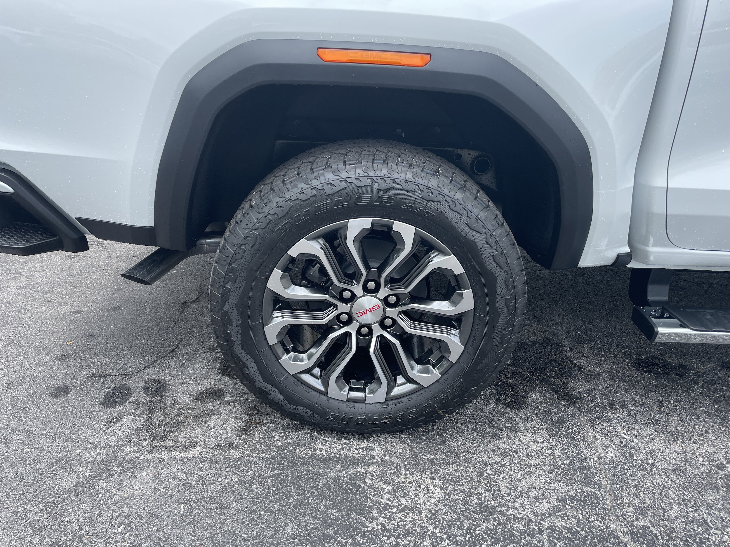 2026 GMC Canyon Denali - Photo 9