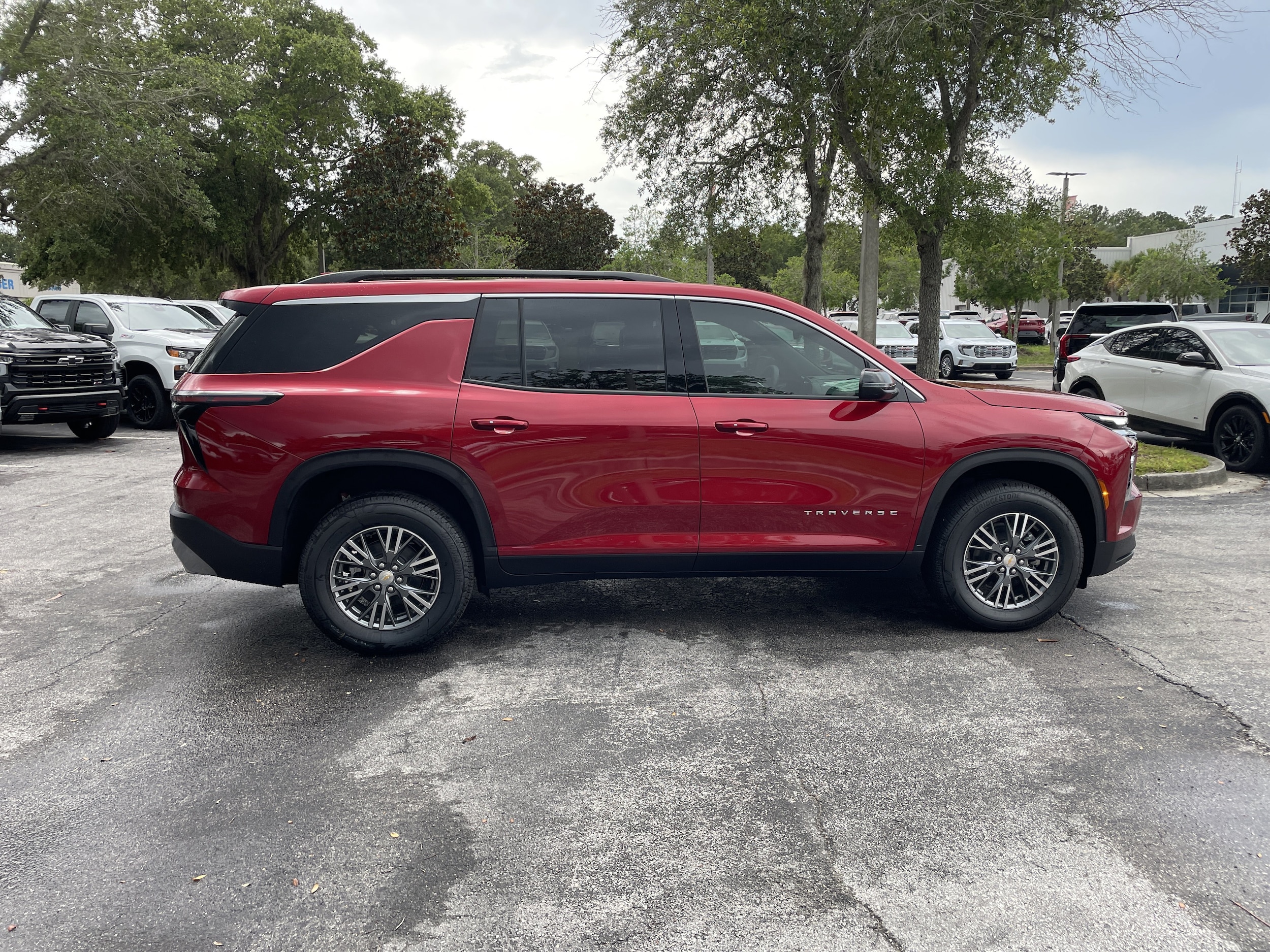2026 Chevrolet Traverse LT - Photo 8