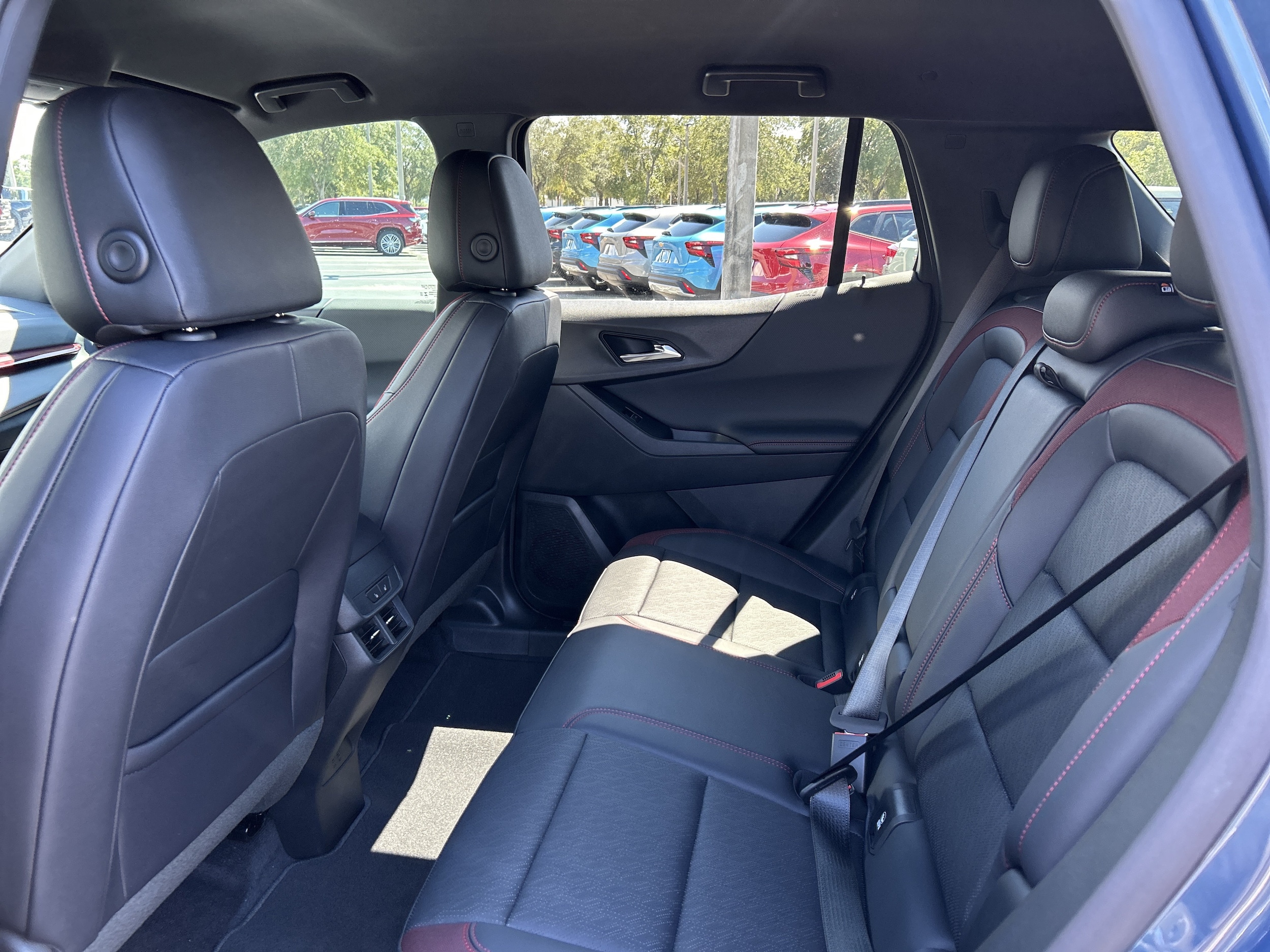 2027 Chevrolet Equinox RS - Photo 30