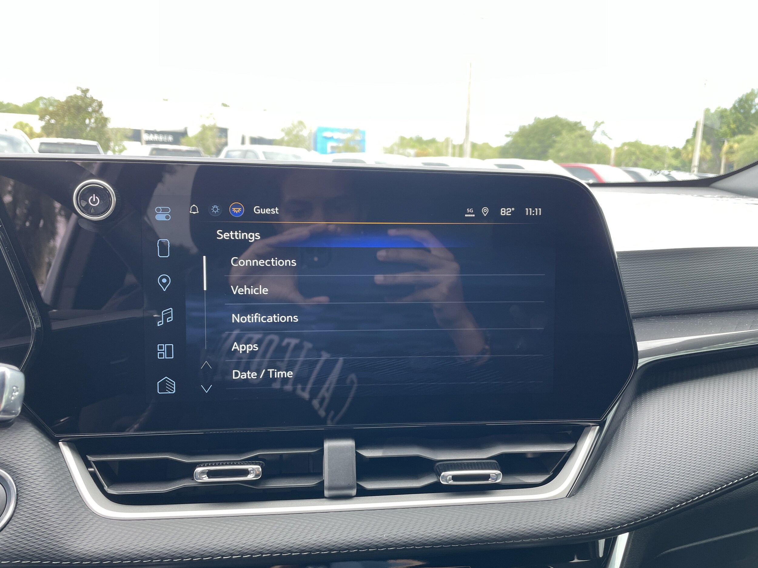 2027 Chevrolet Equinox LT - Photo 22