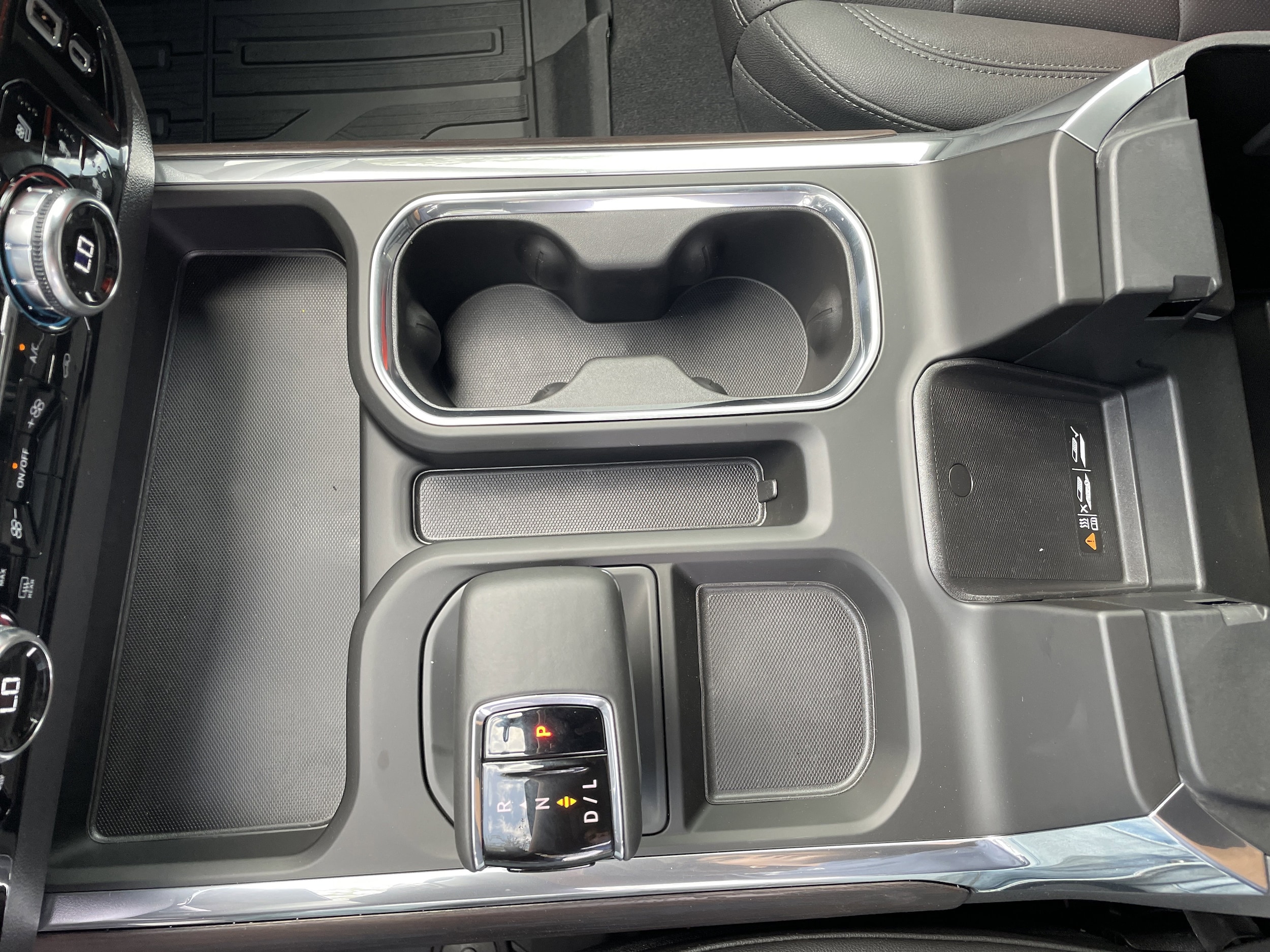 2026 GMC Sierra 1500 SLT - Photo 31