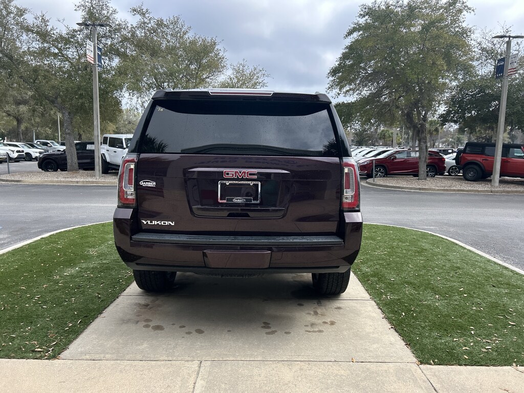 Used 2017 GMC Yukon SLT SUV