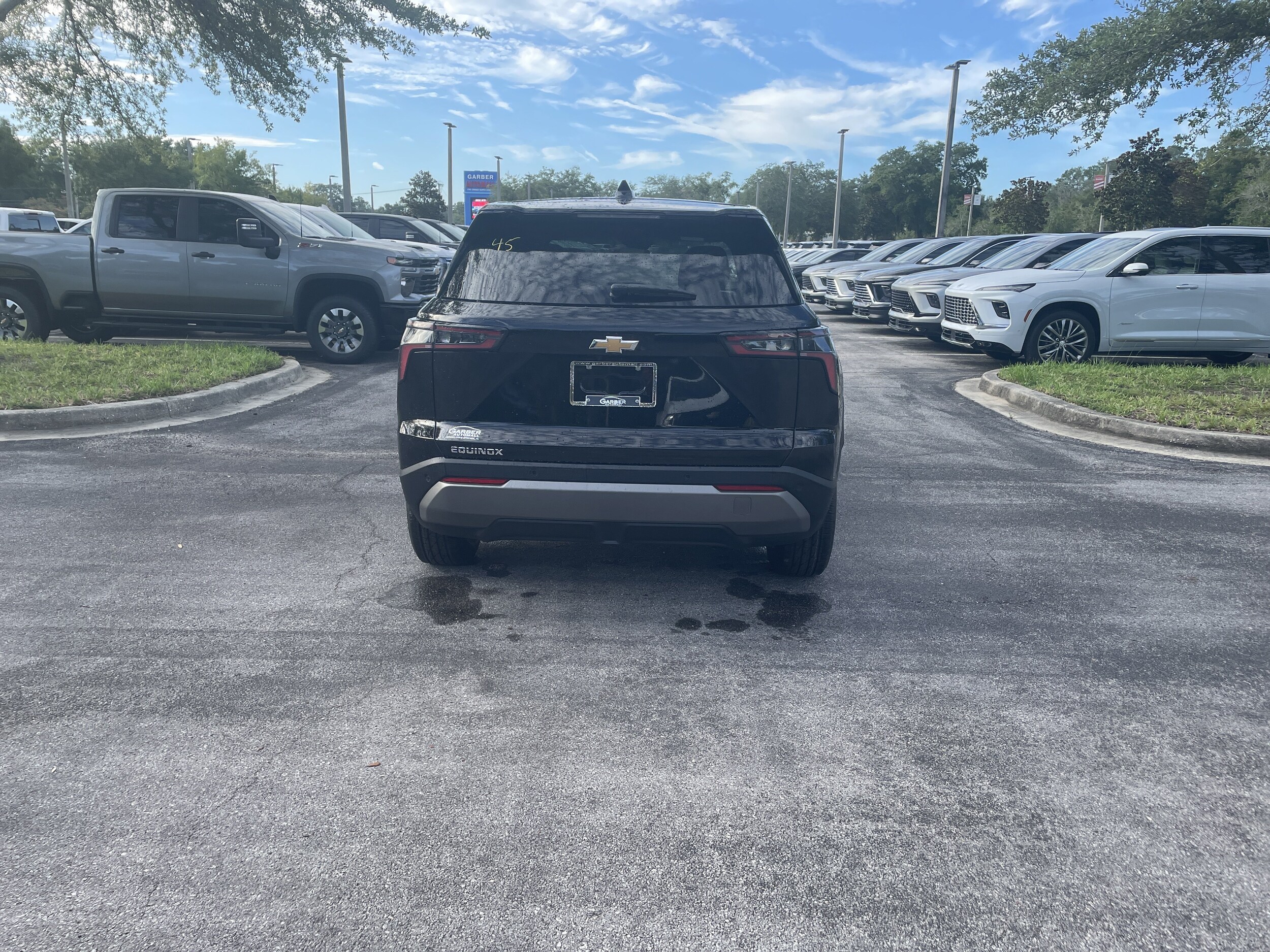 2027 Chevrolet Equinox LT - Photo 6