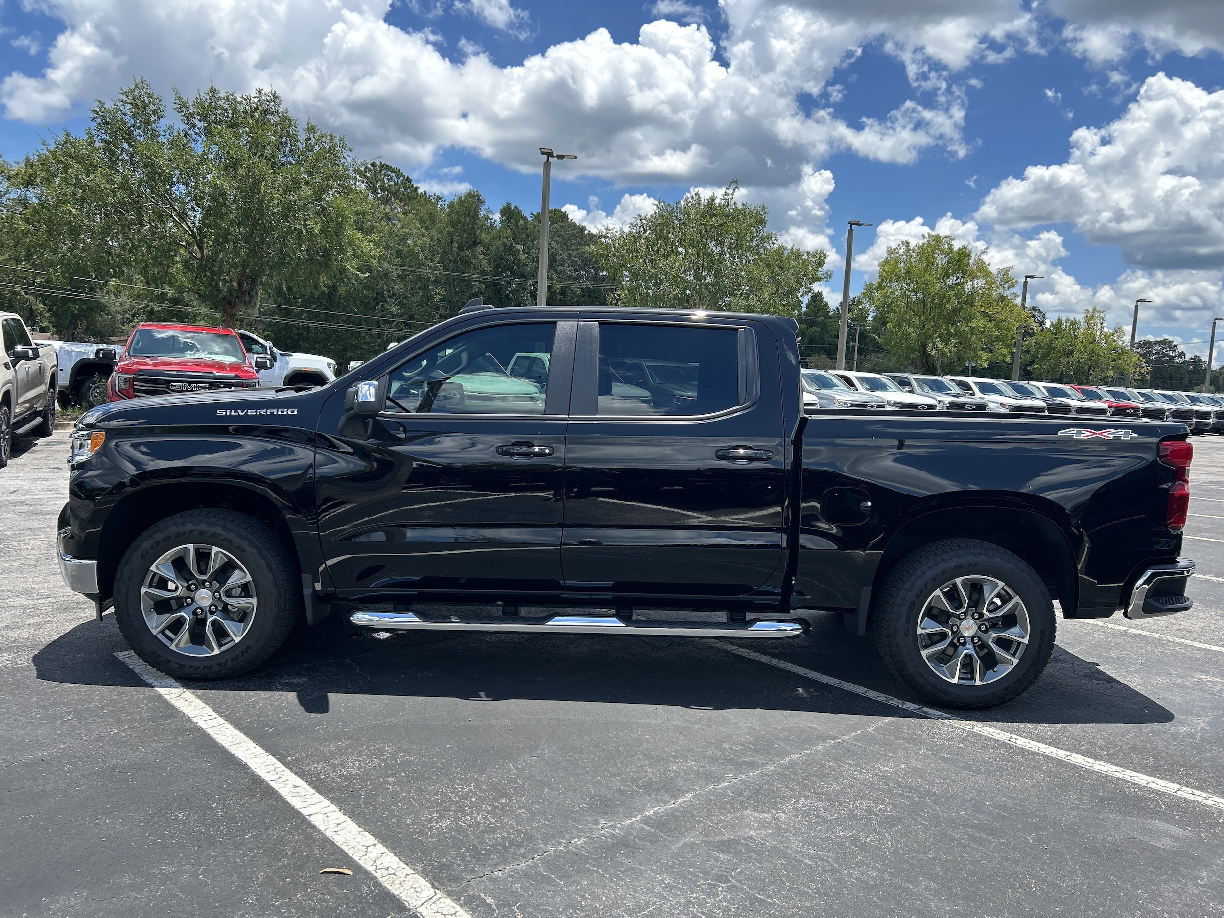 2026 Chevrolet Silverado 1500 LT - Photo 4