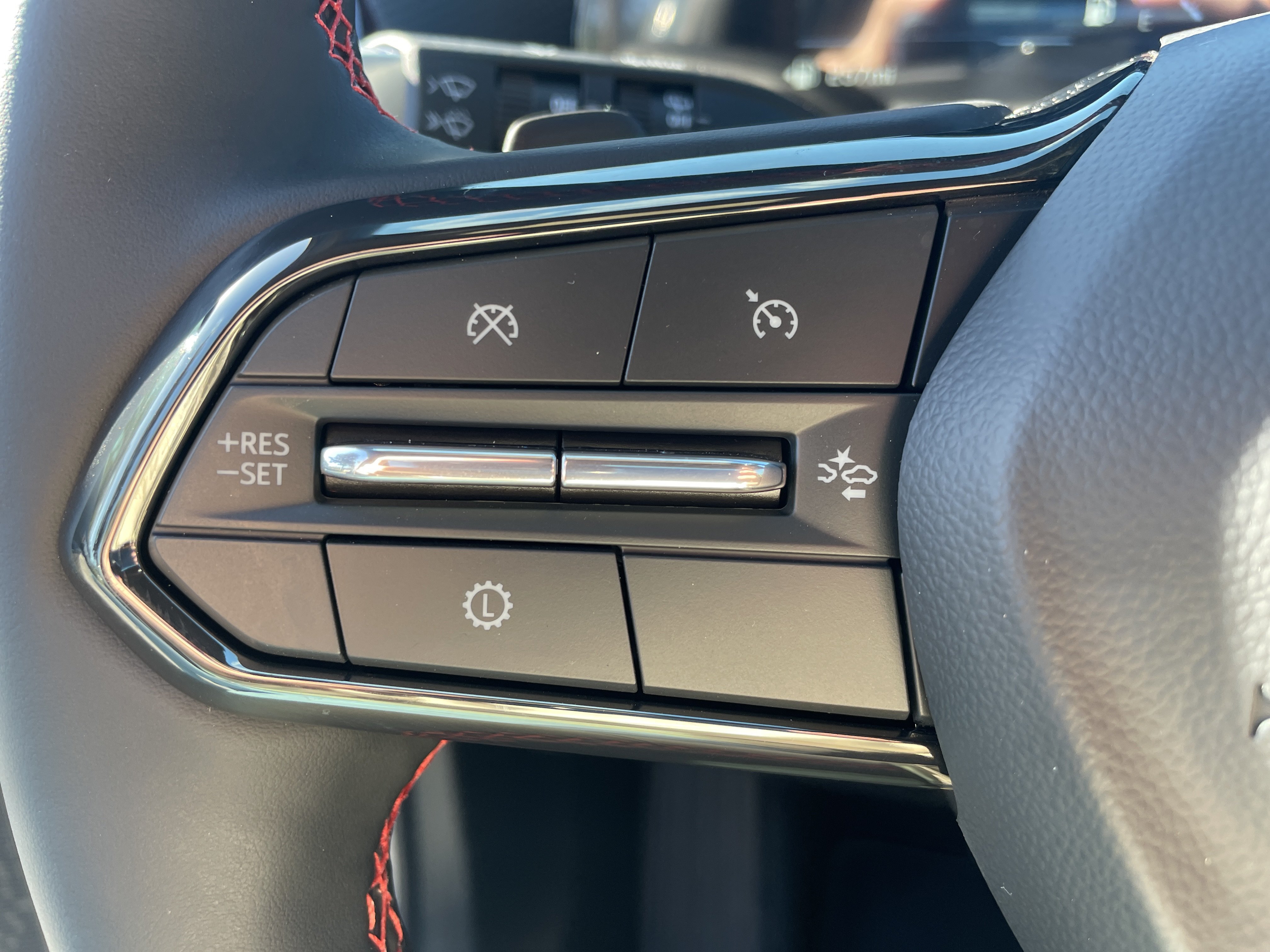 2027 Chevrolet Equinox RS - Photo 18